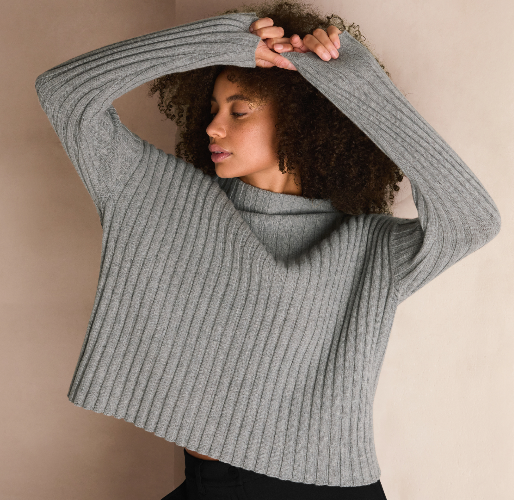 Sweater made from recycled wool yarn.