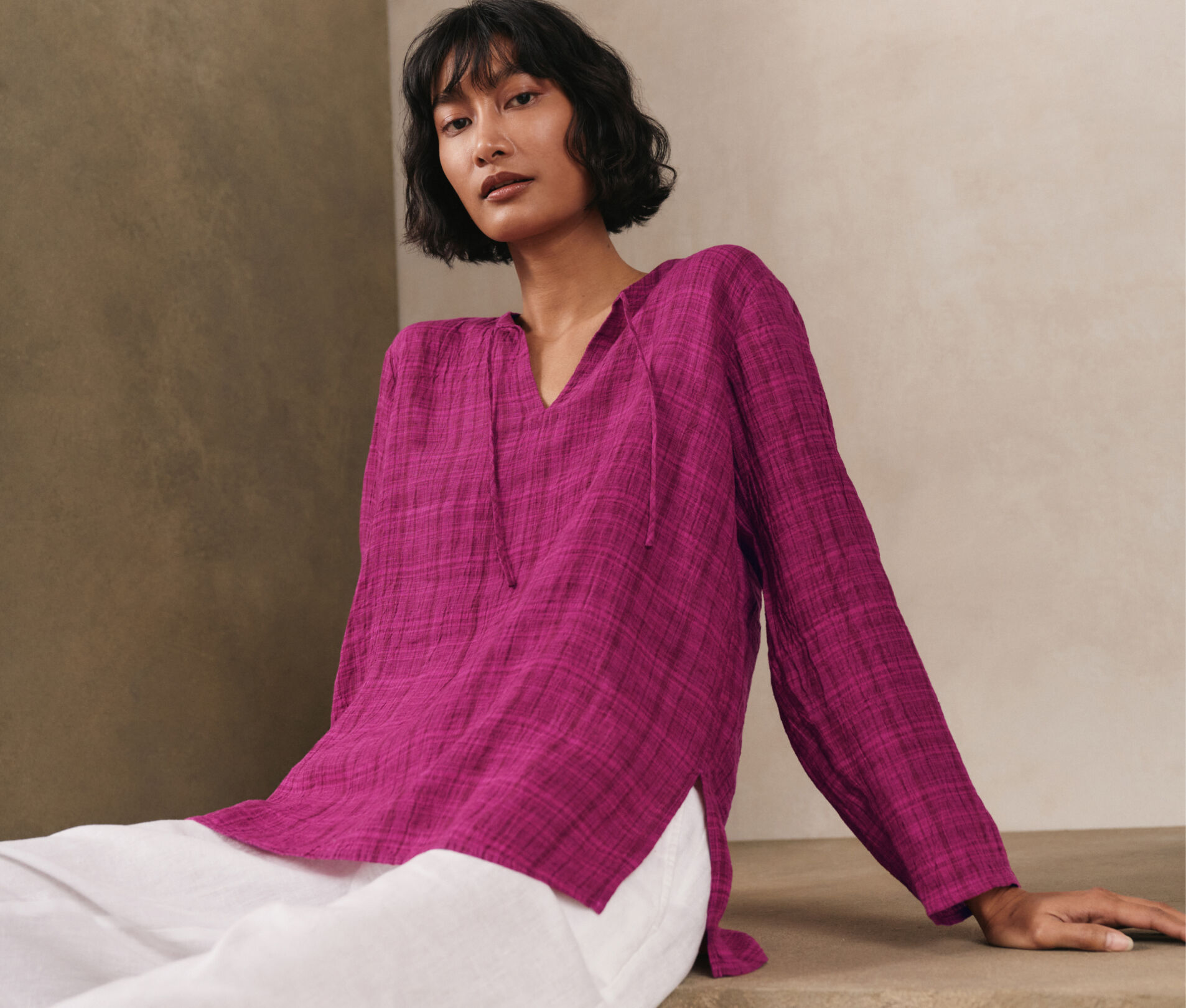 Puckered Organic Linen Plaid Keyhole Top