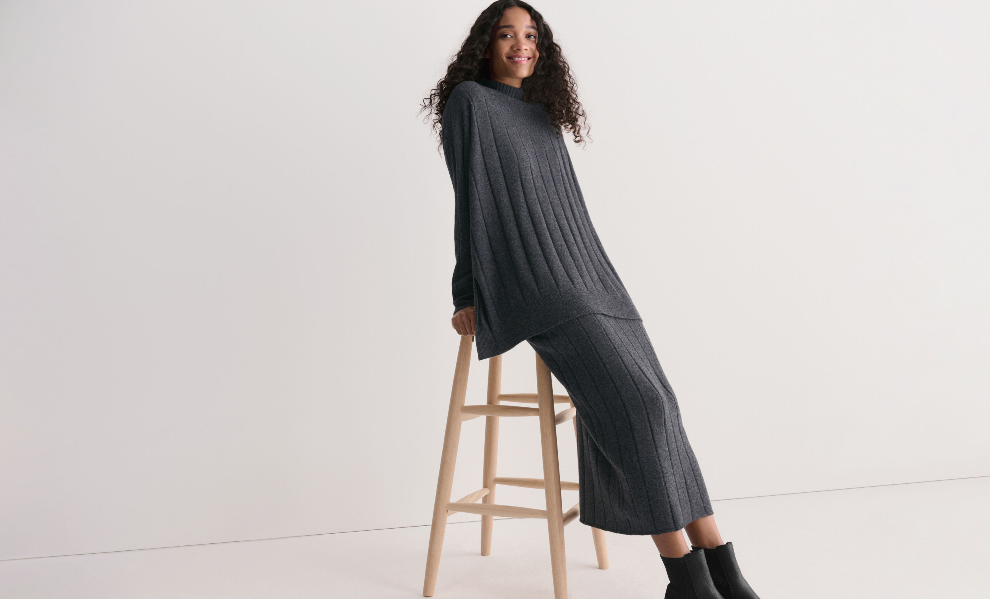 Italian Cashmere Turtleneck Long Top and Pencil Skirt
