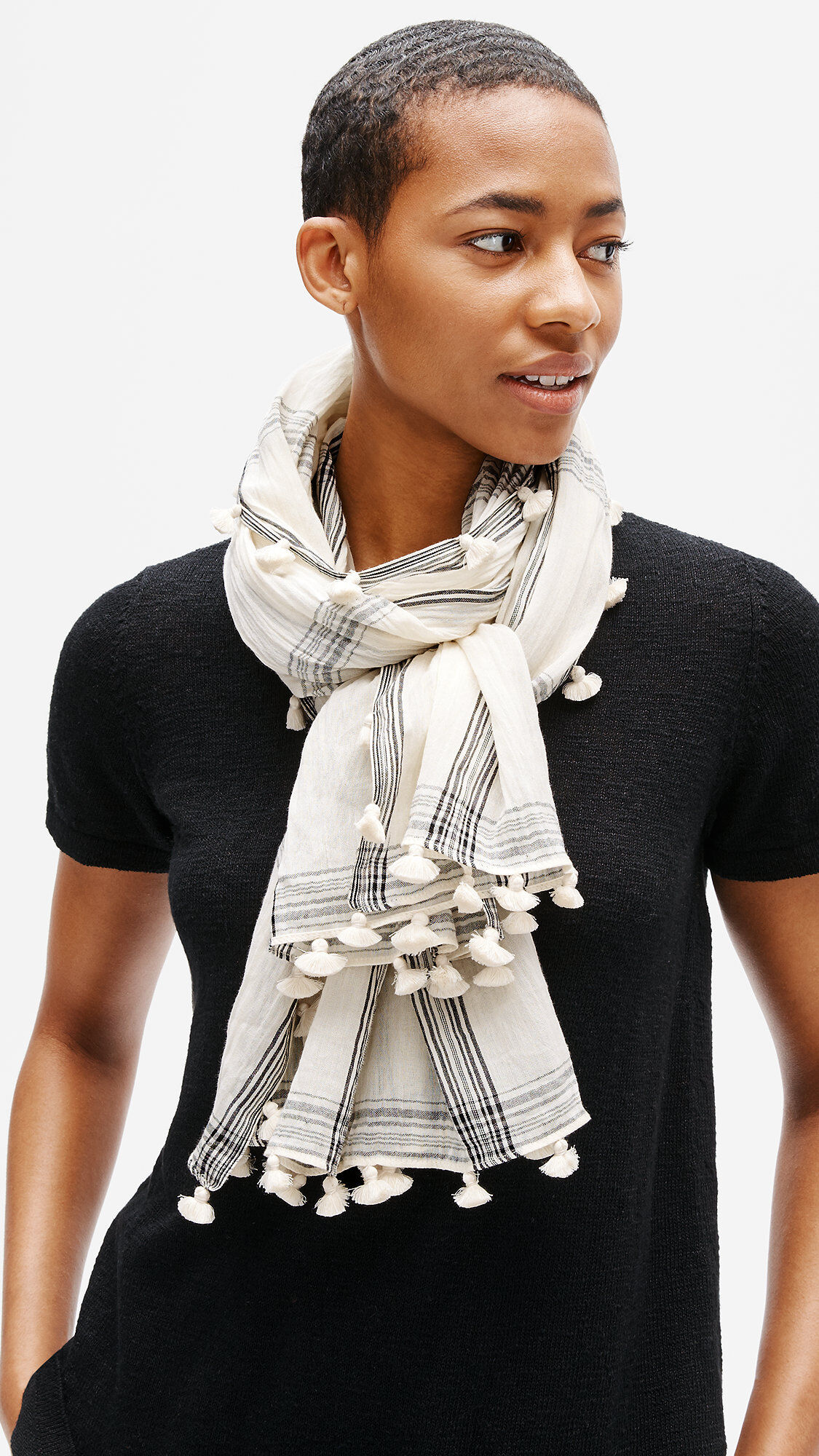 小物 th products/Inflated Scarf_MONO Textured Organic Cotton Plaid Scarf | EILEEN FISHER
