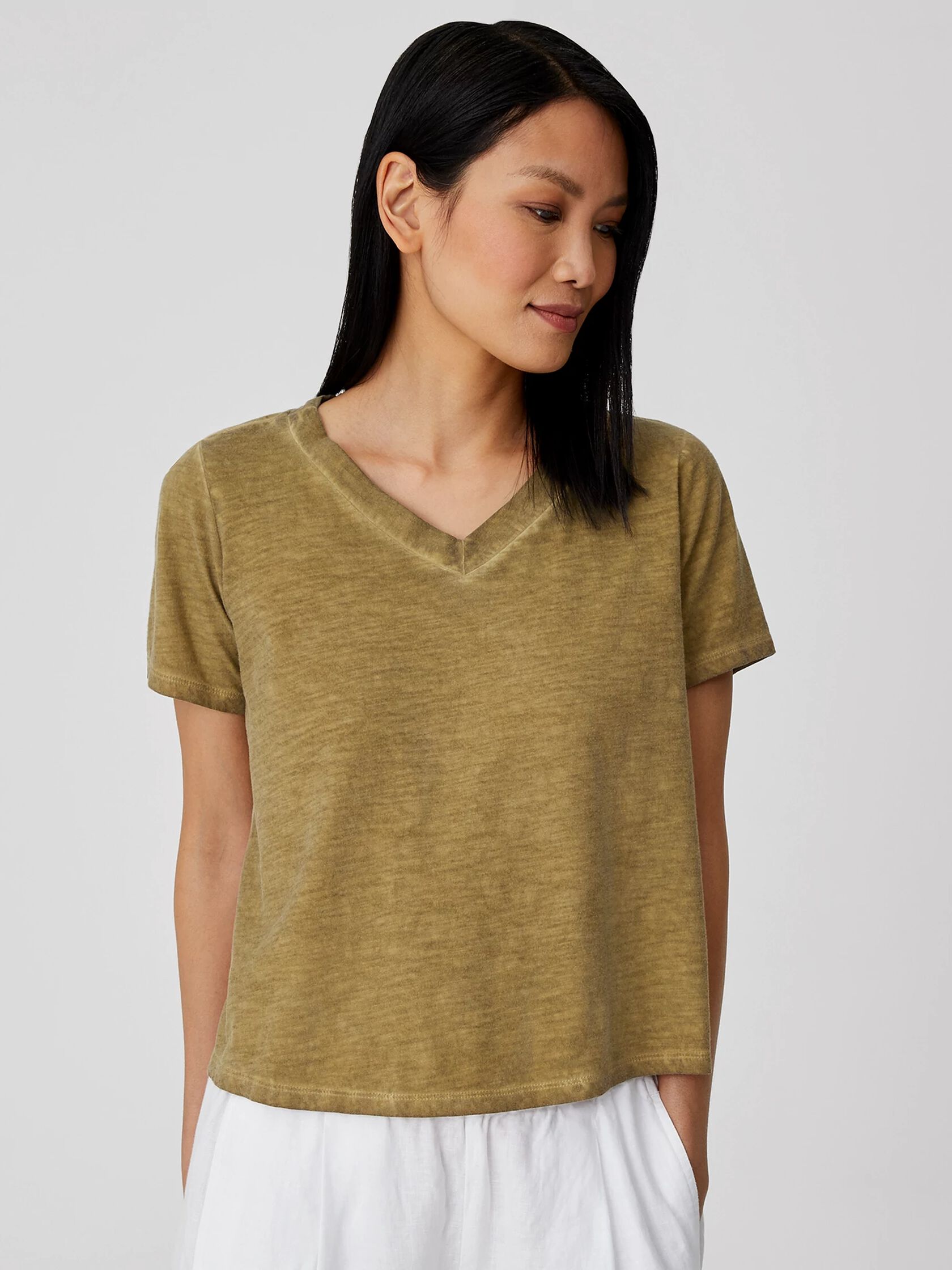 Pigment-Dyed Organic Cotton V-Neck Tee