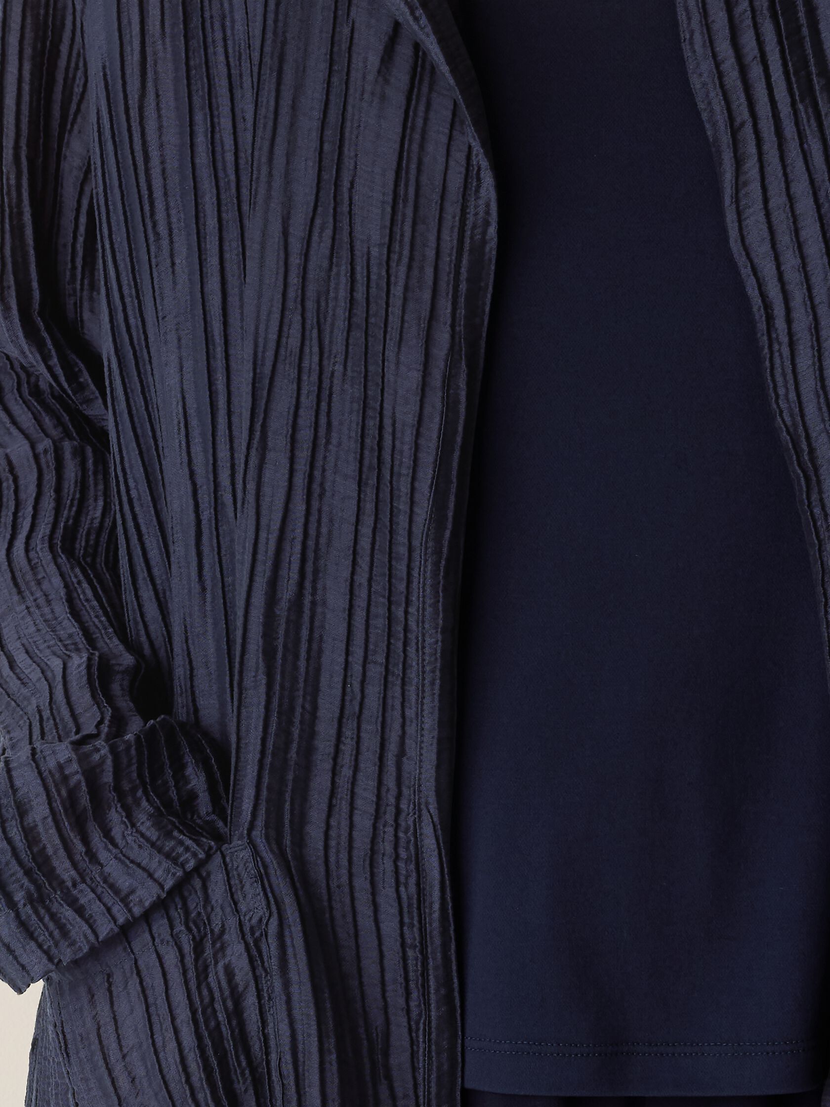 Crinkle Shimmer Round Neck Jacket