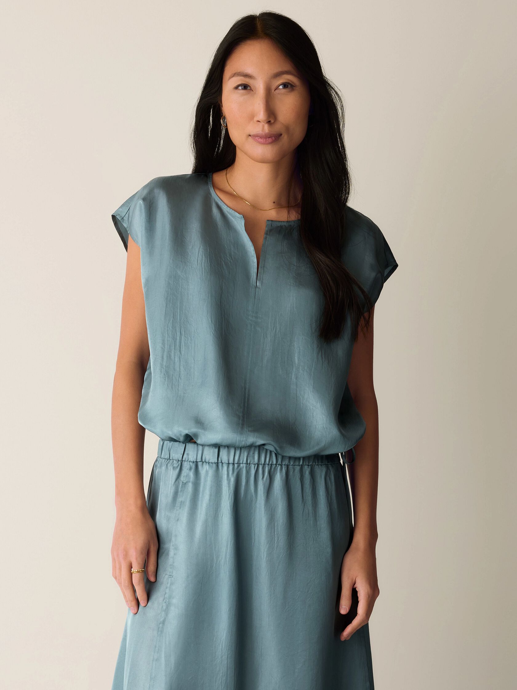 Lightweight Satin Shimmer Split Neck Top