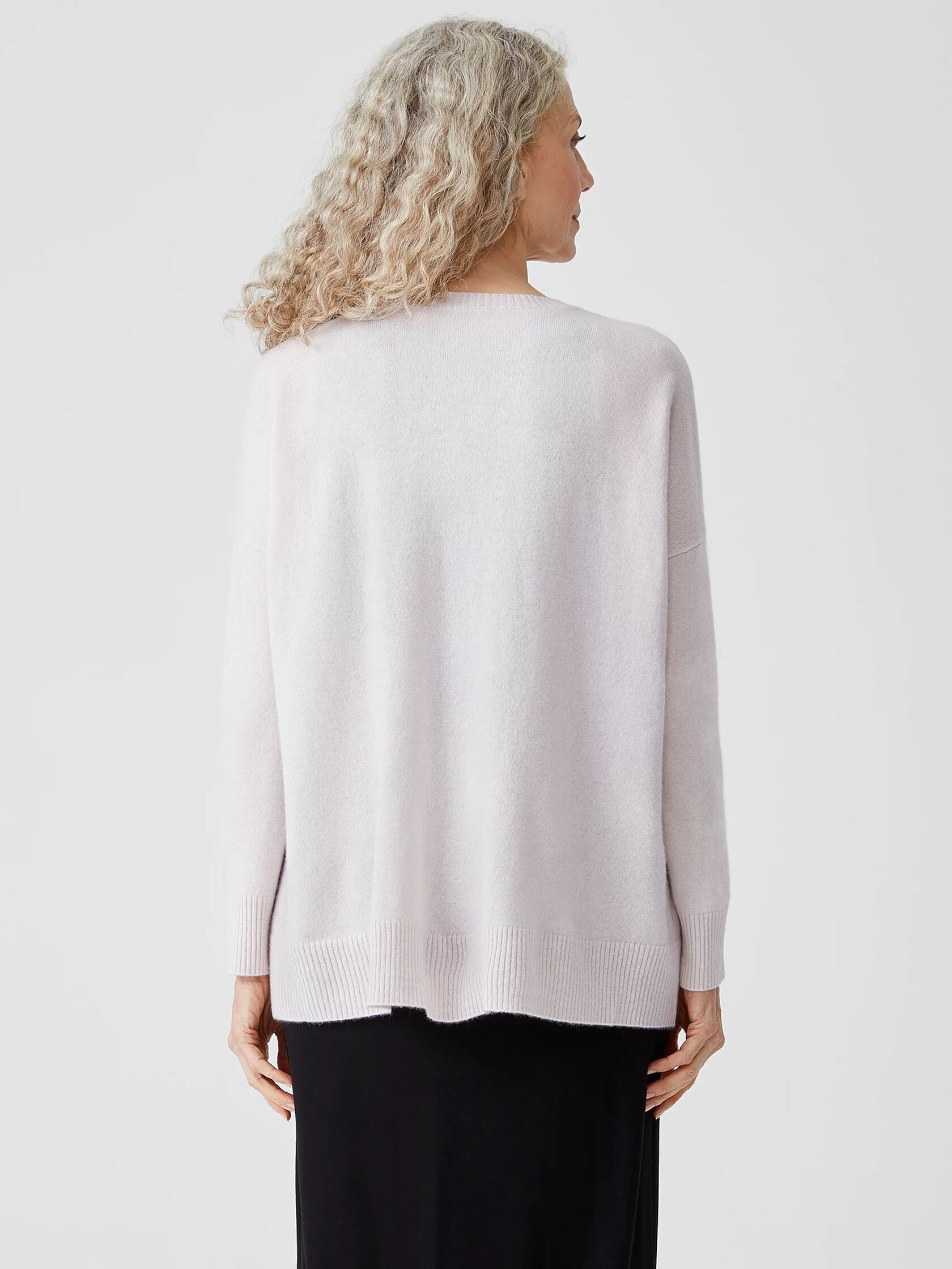 Lofty Recycled Cashmere Crew Neck Box-Top