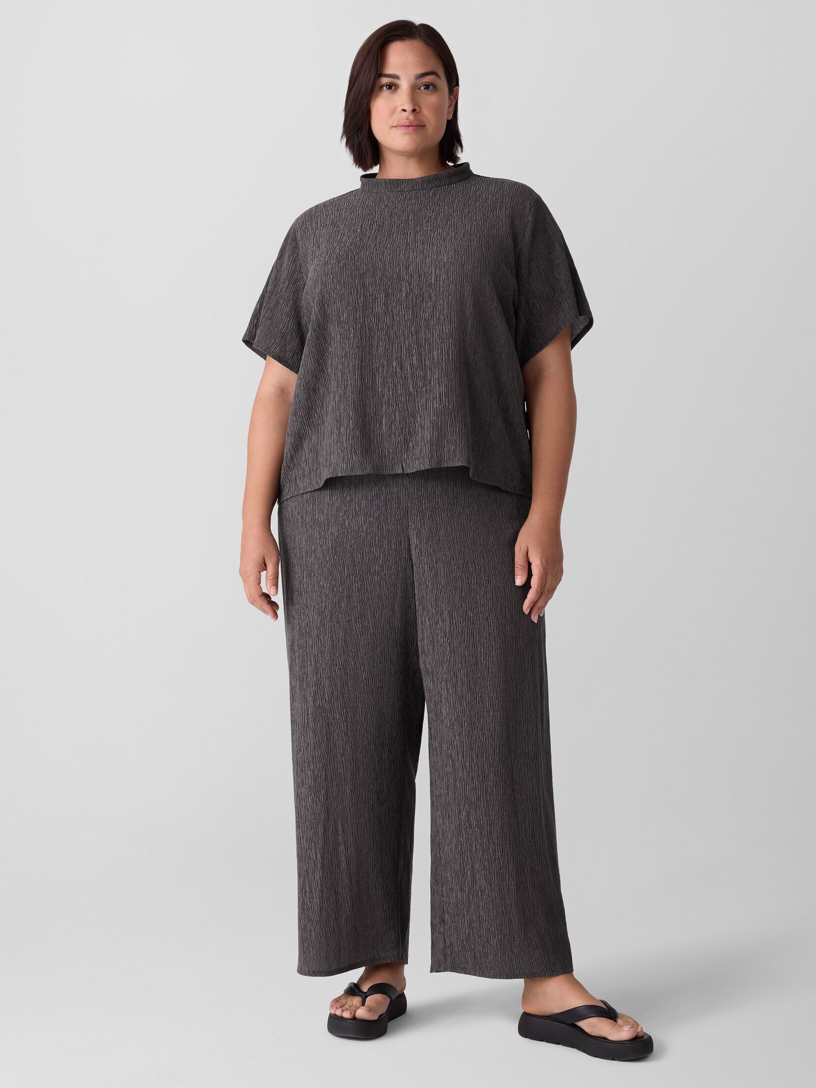 Woven Plissé Mock Neck Top