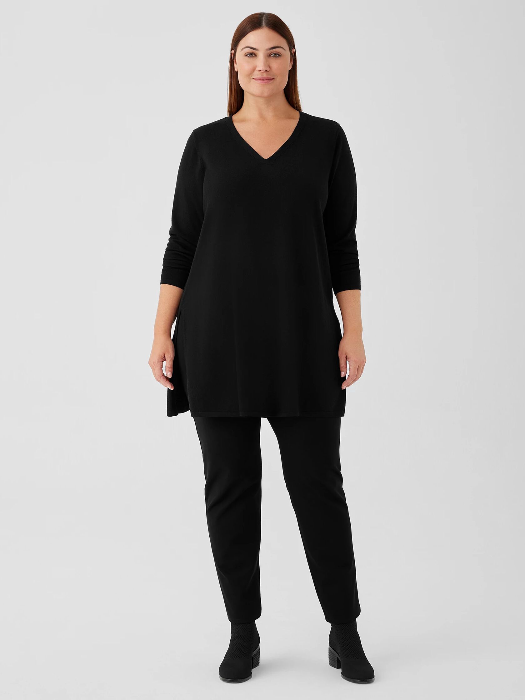 Merino Jersey V-Neck Top in Regenerative Wool