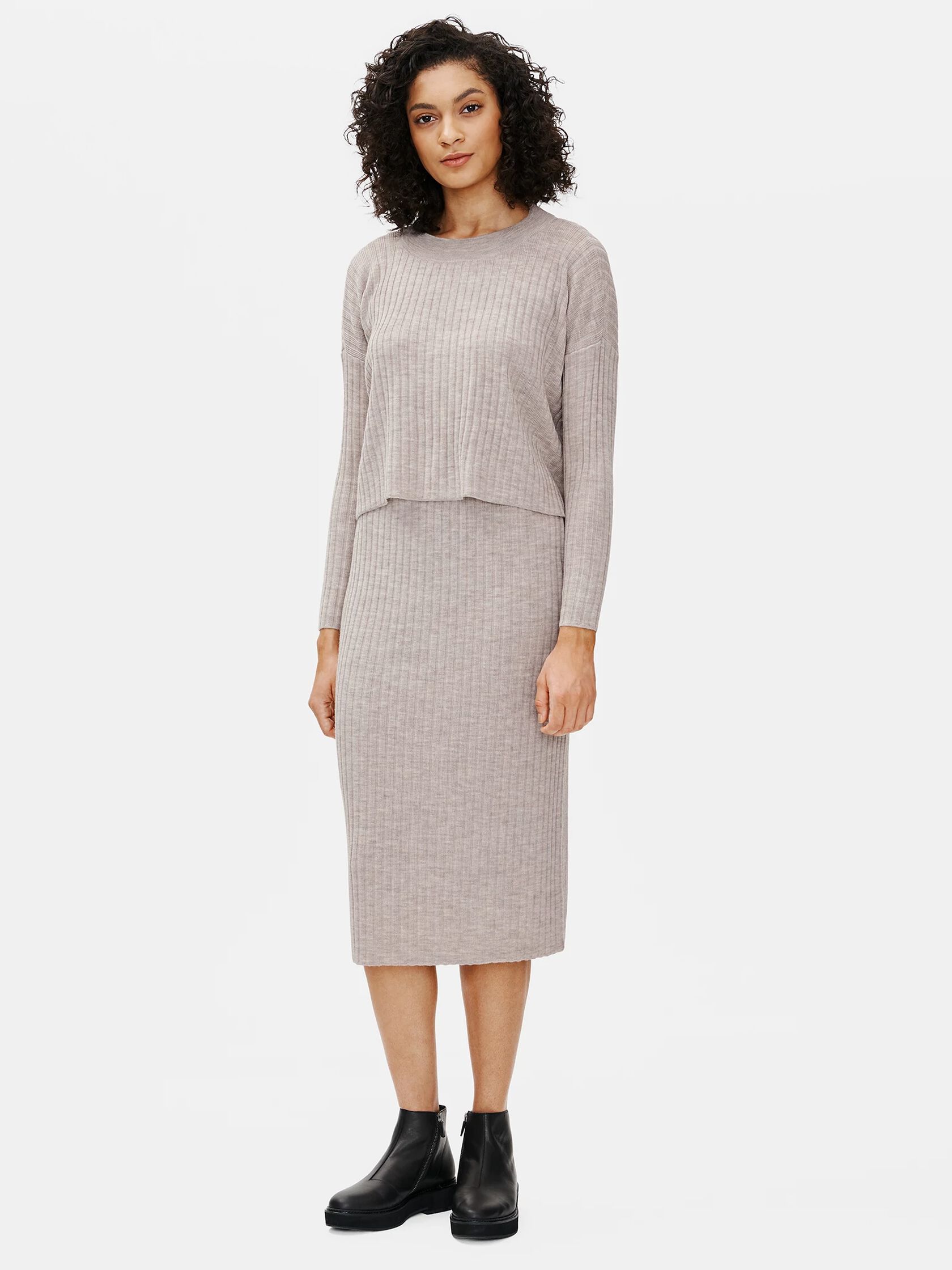 Merino Pencil Skirt in Regenerative Wool