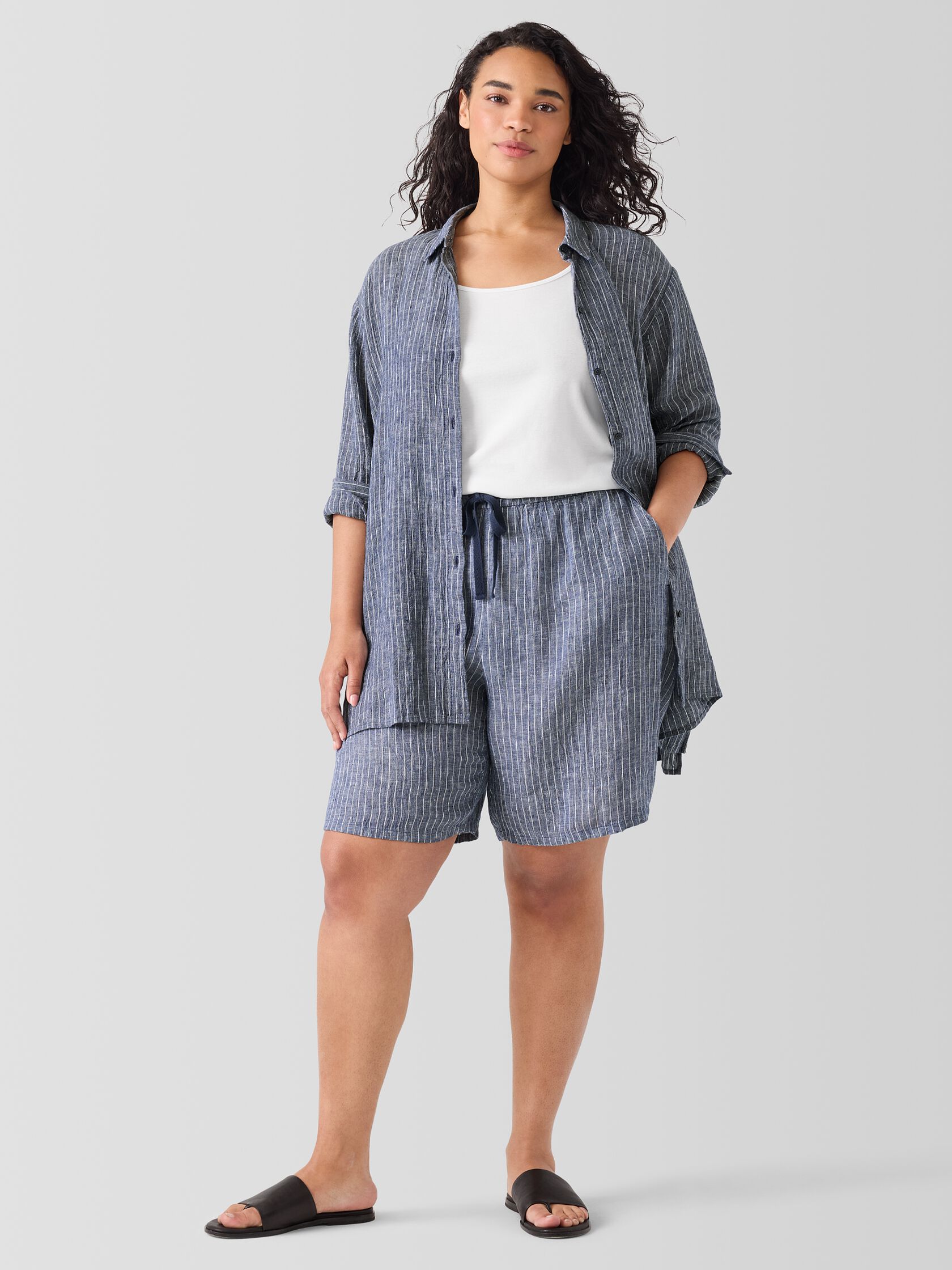 Puckered Organic Linen Shorts