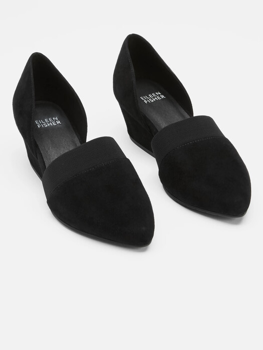 Hilly Suede d'Orsay Pump