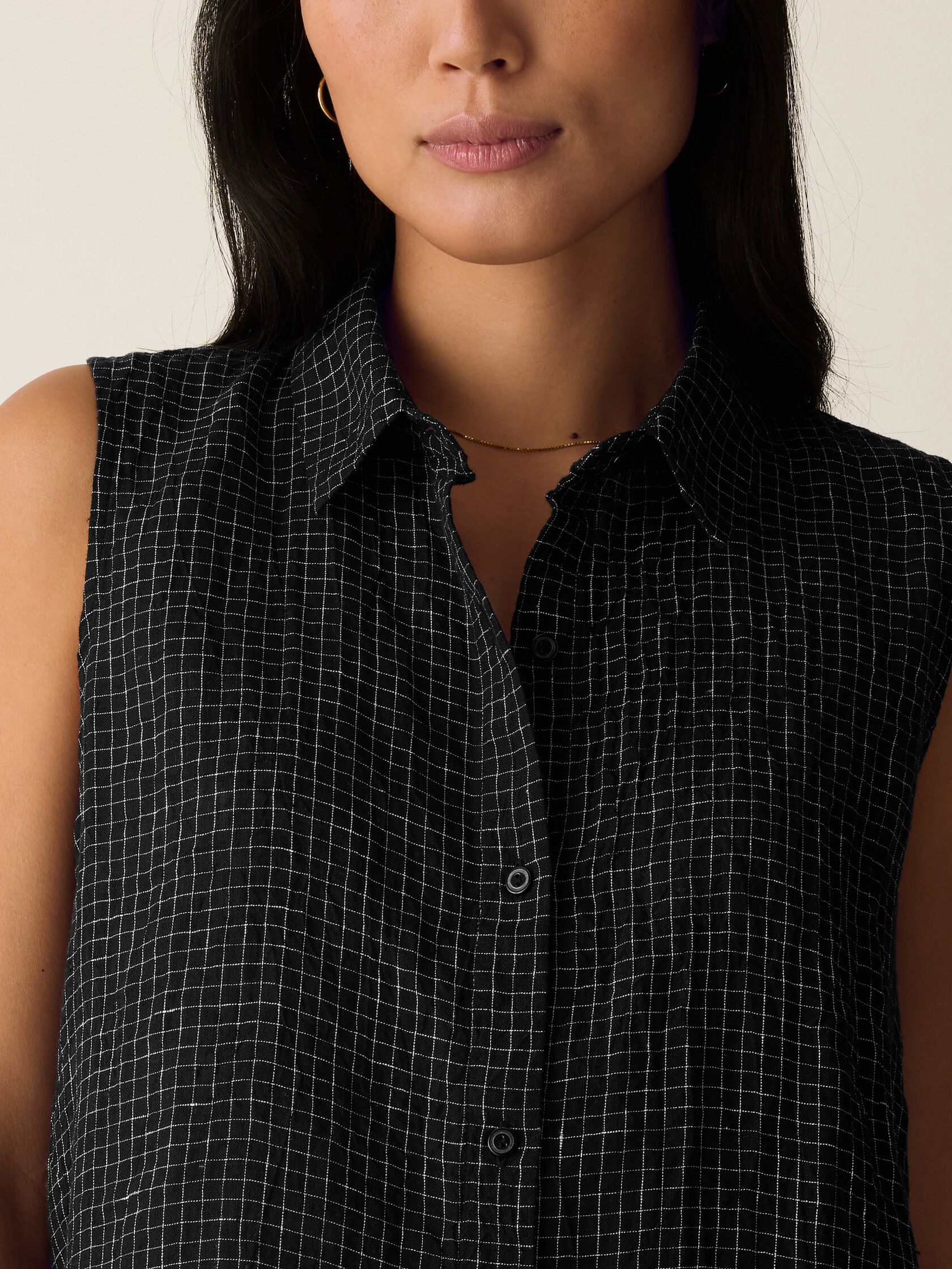 Puckered Organic Linen Grid Sleeveless Shirt