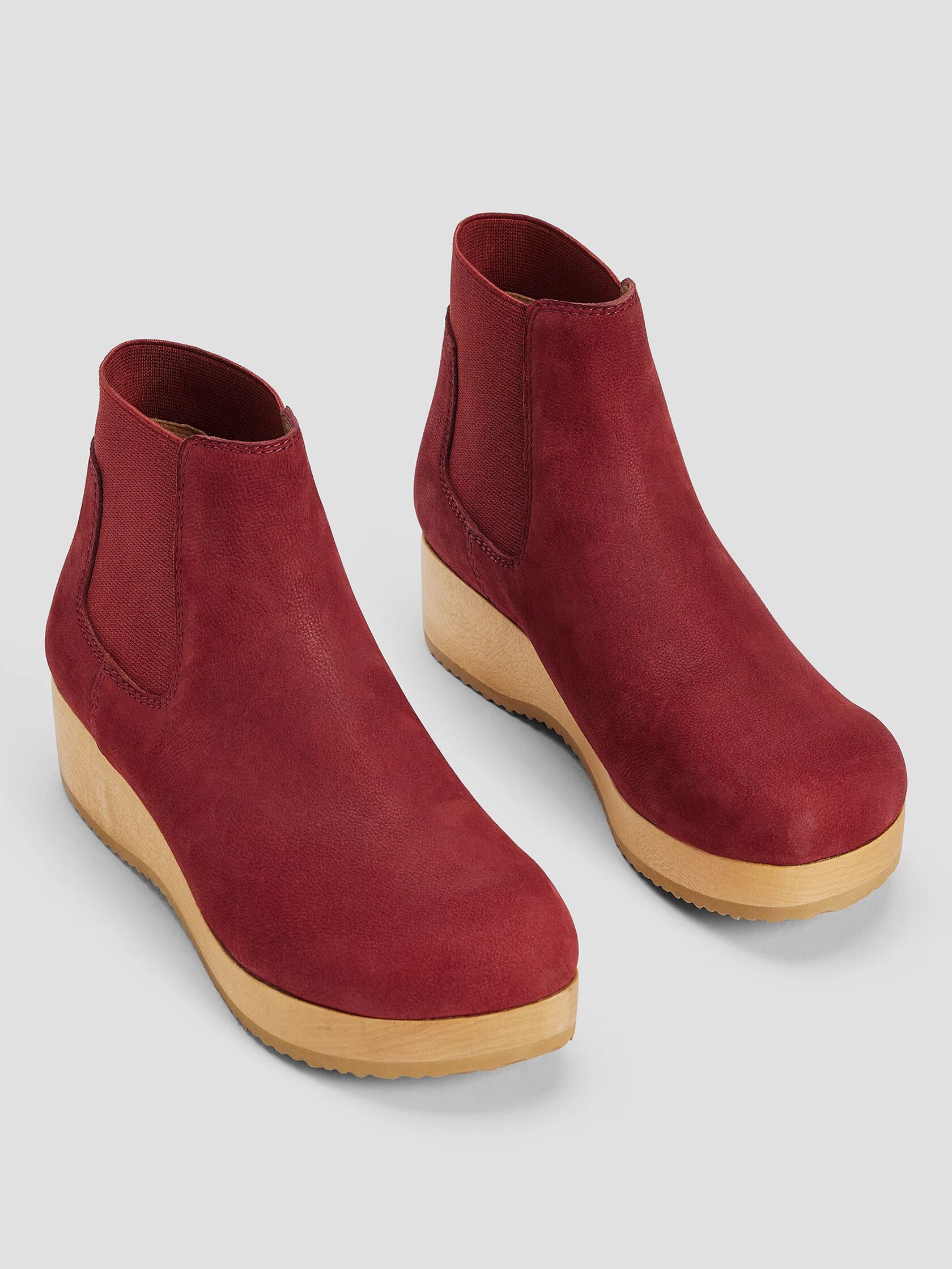 Words Oiled Nubuck Clog Bootie