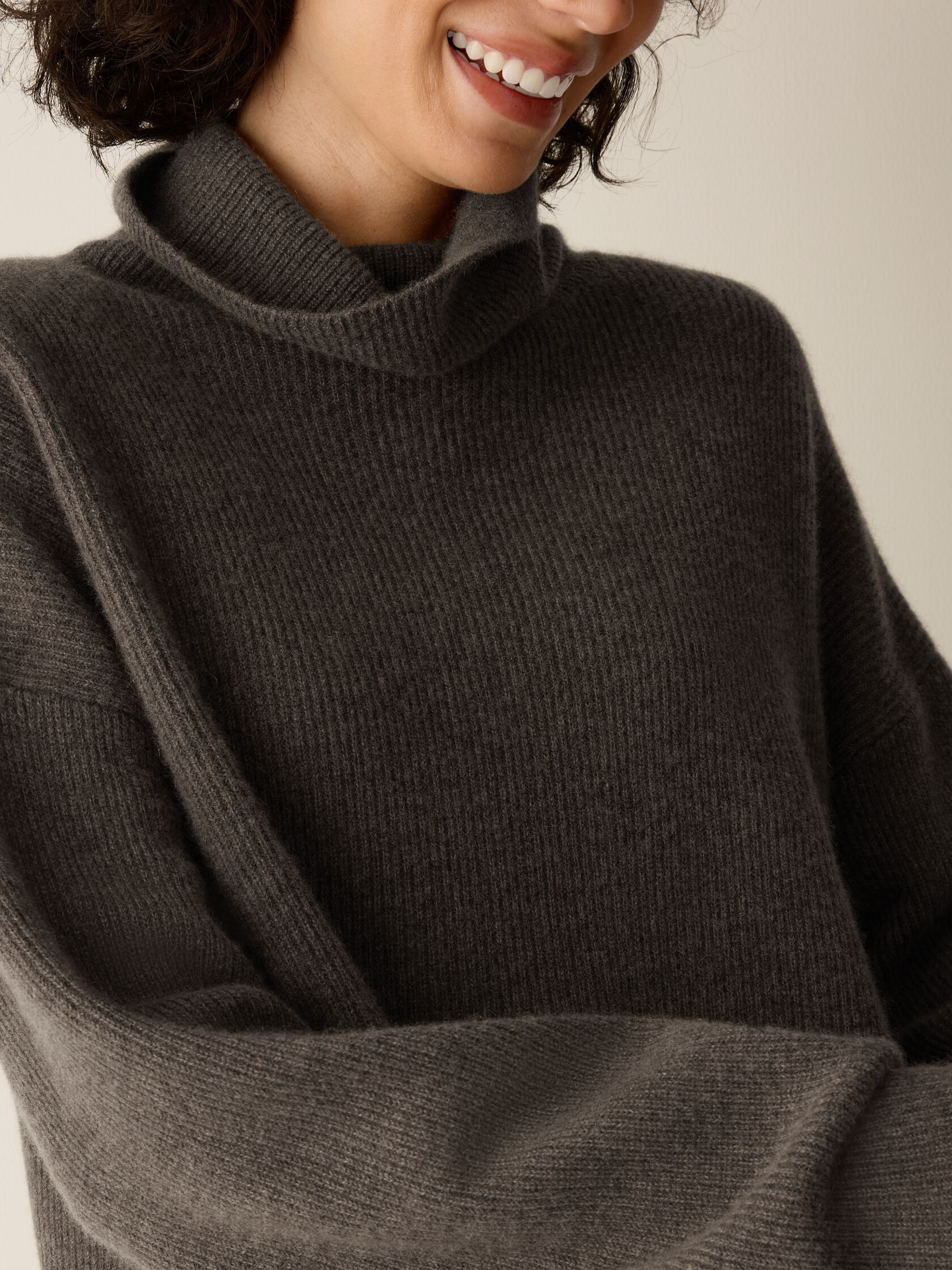 Italian Cashmere Turtleneck Top