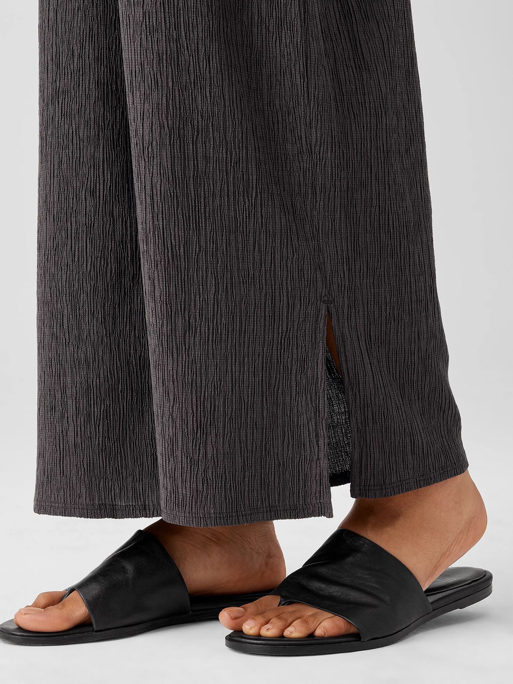 Woven Plissé Wide-Leg Pant