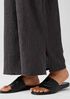 Woven Plisse Straight Pant