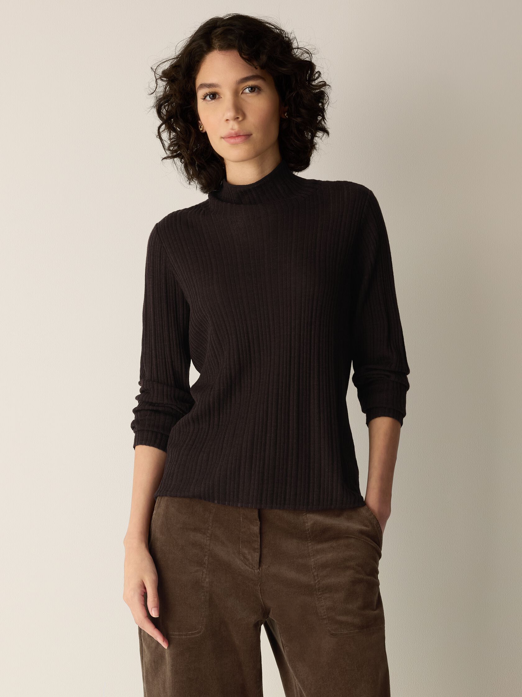 Superfine Merino Turtleneck Top in Regenerative Wool