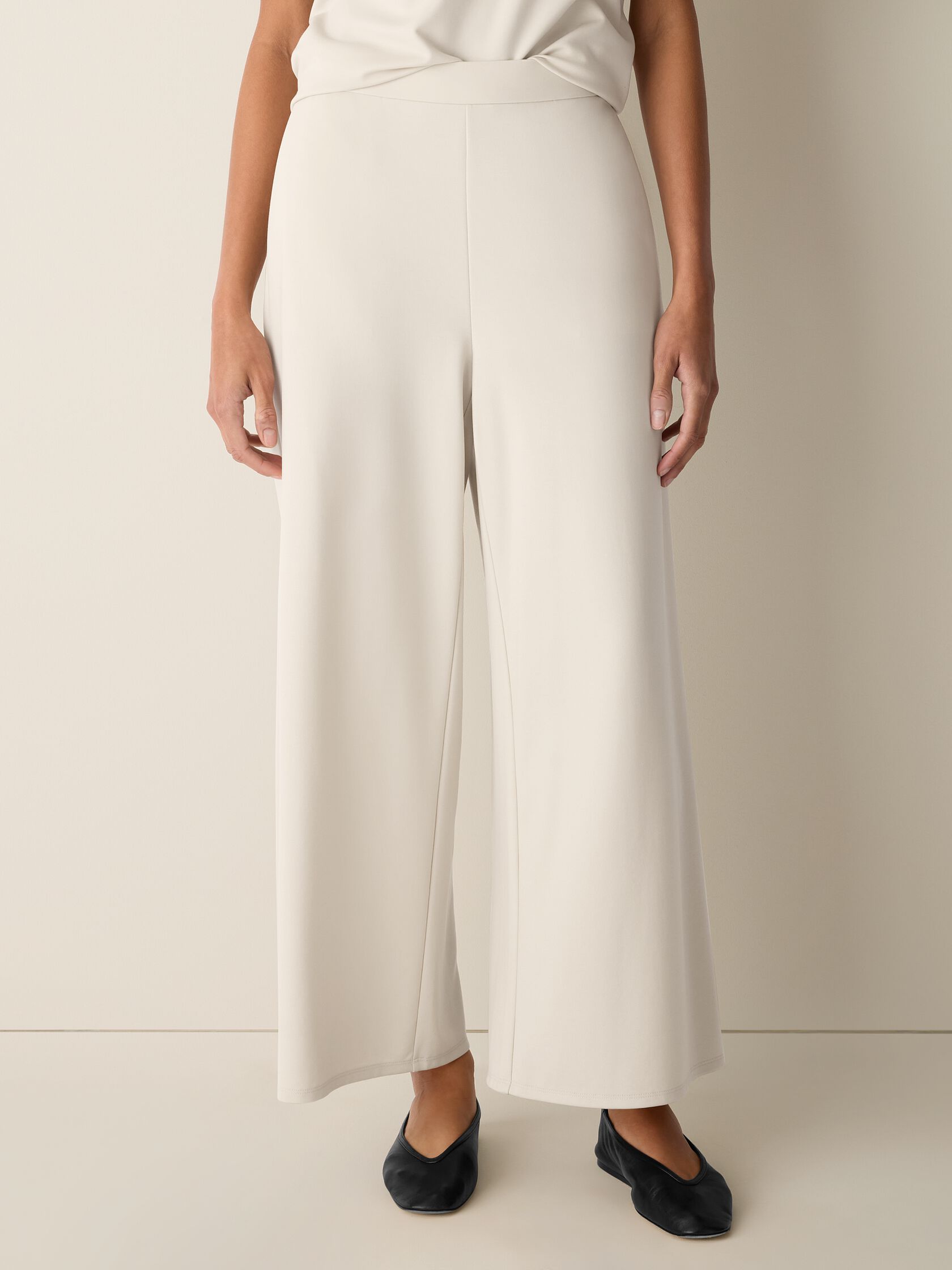 Lightweight Ponte Wide-Leg Pant