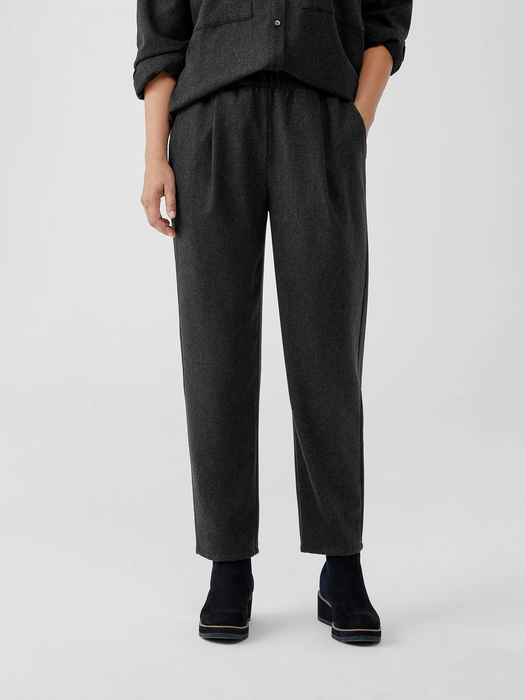 Soft Wool Flannel Pleated Tapered Pant