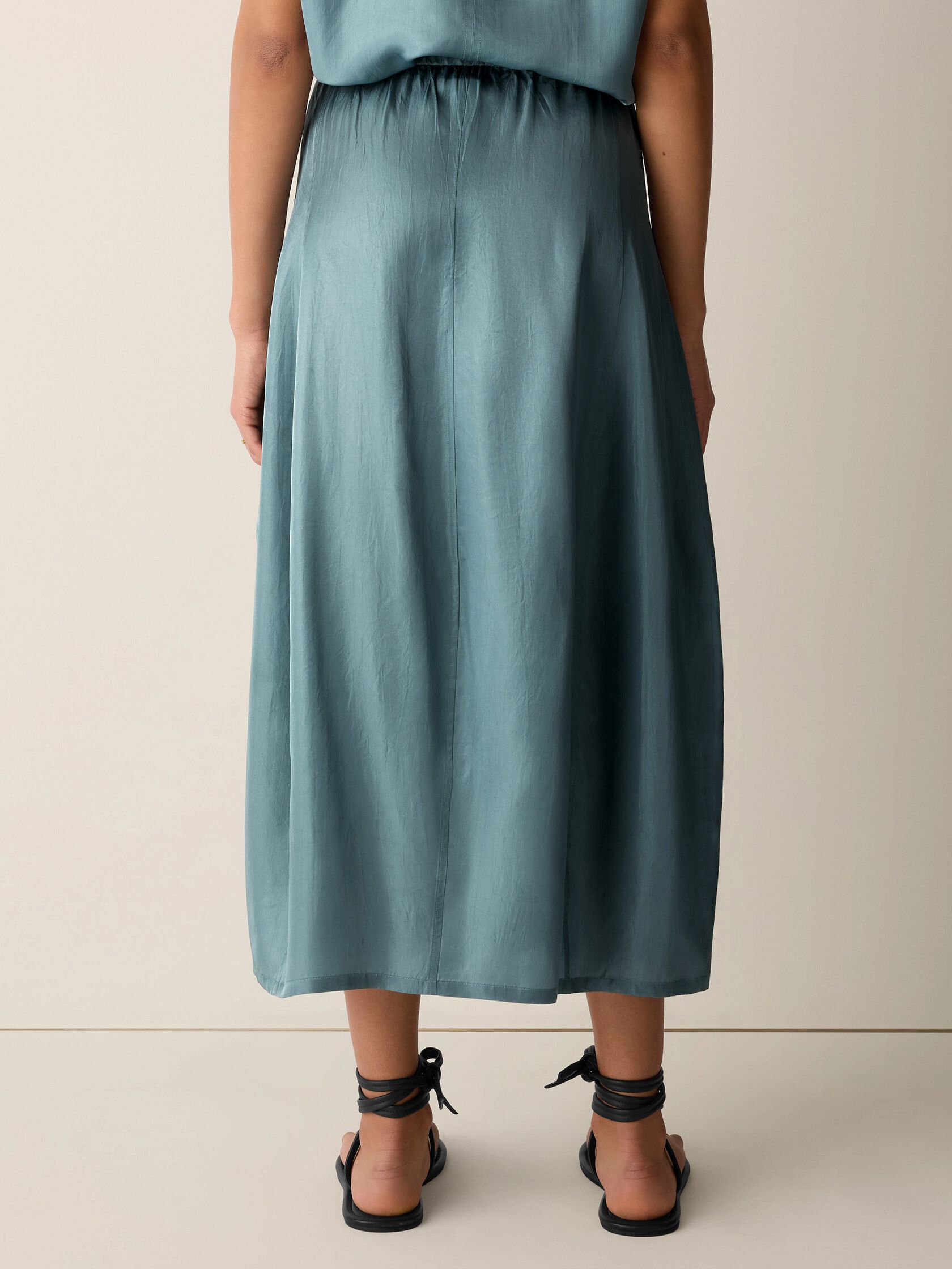 Lightweight Satin Shimmer Lantern Skirt