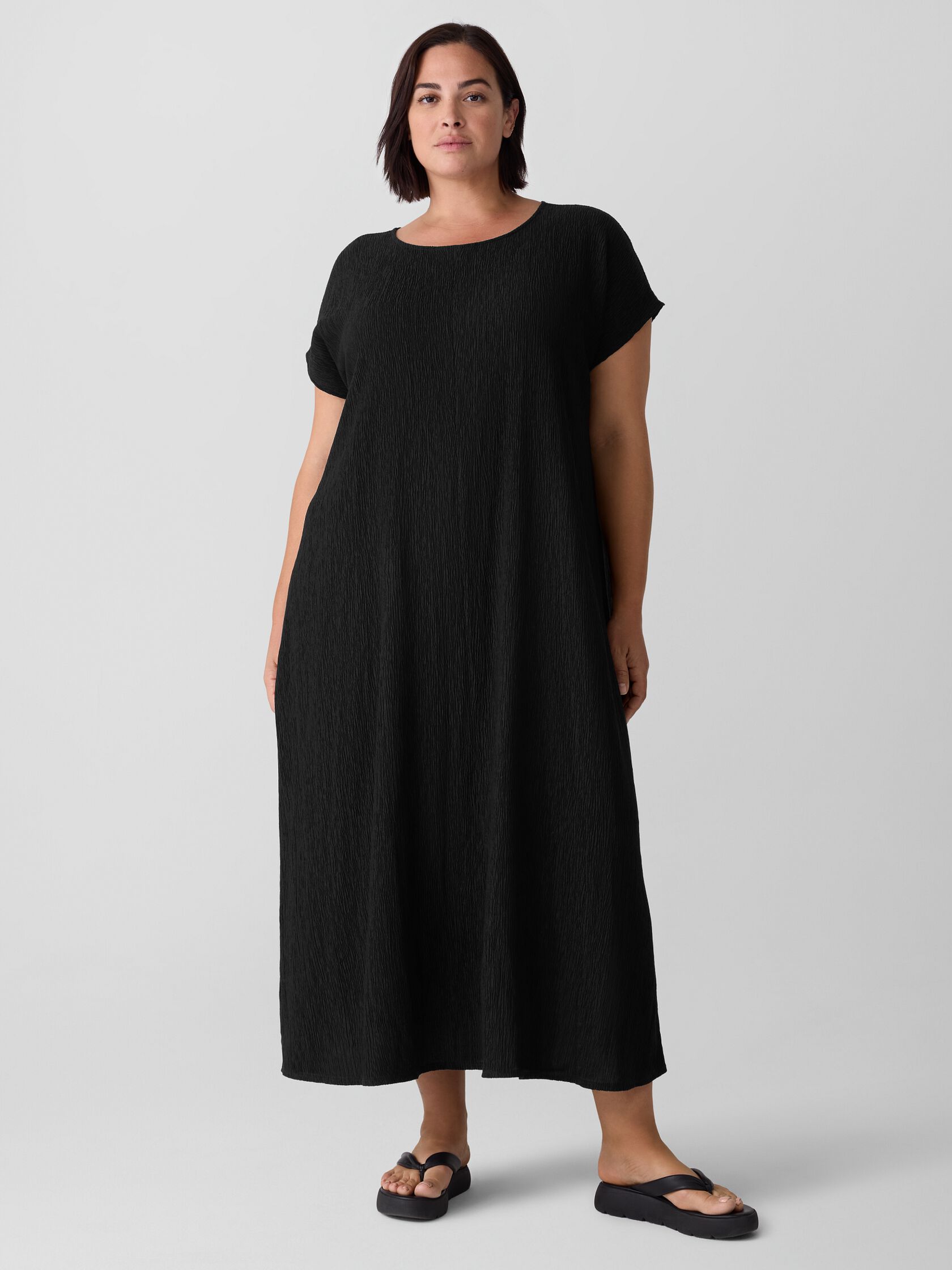 Woven Pliss&eacute; Round Neck Dress