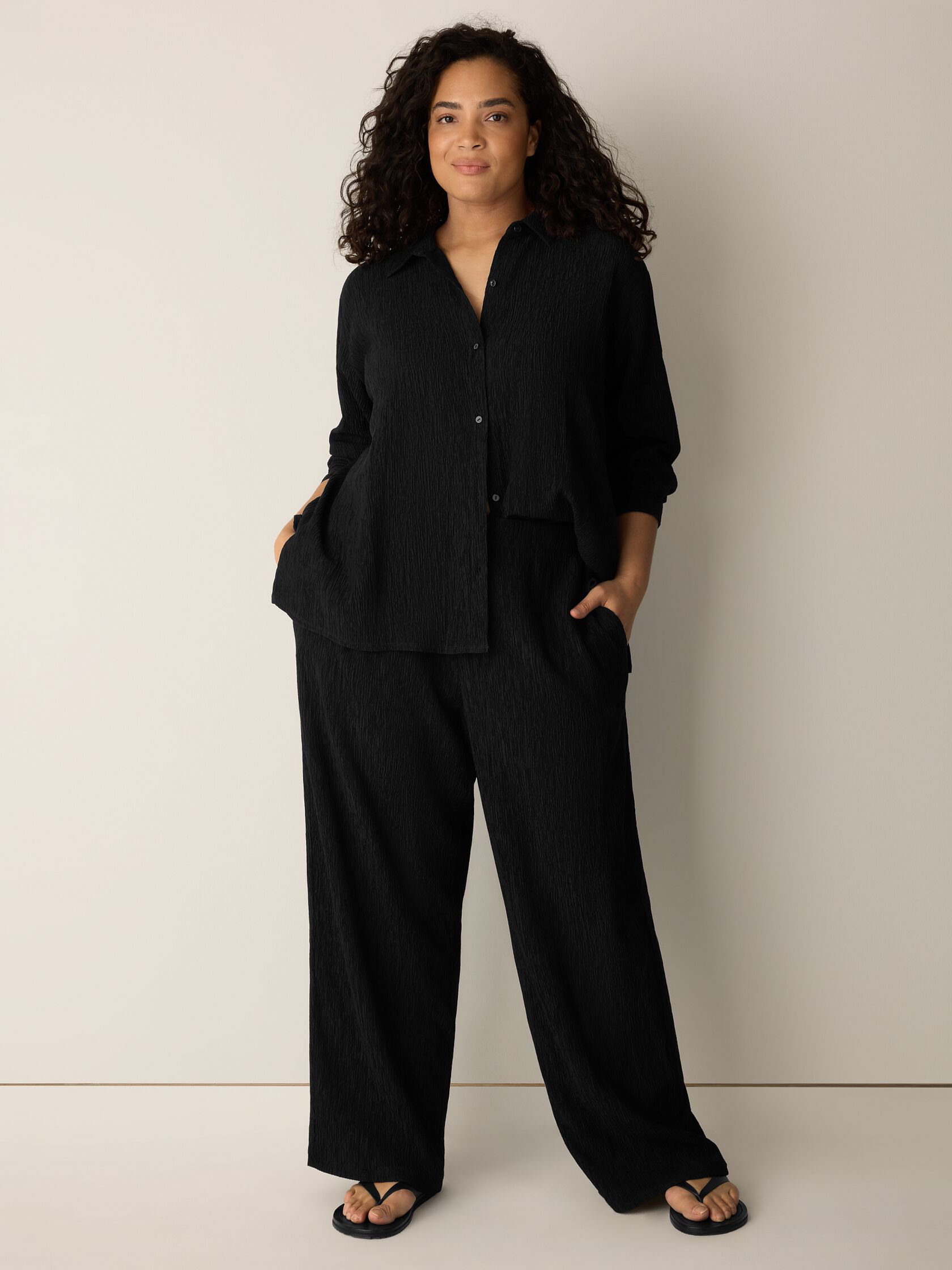 Woven Pliss&eacute; Straight Pant