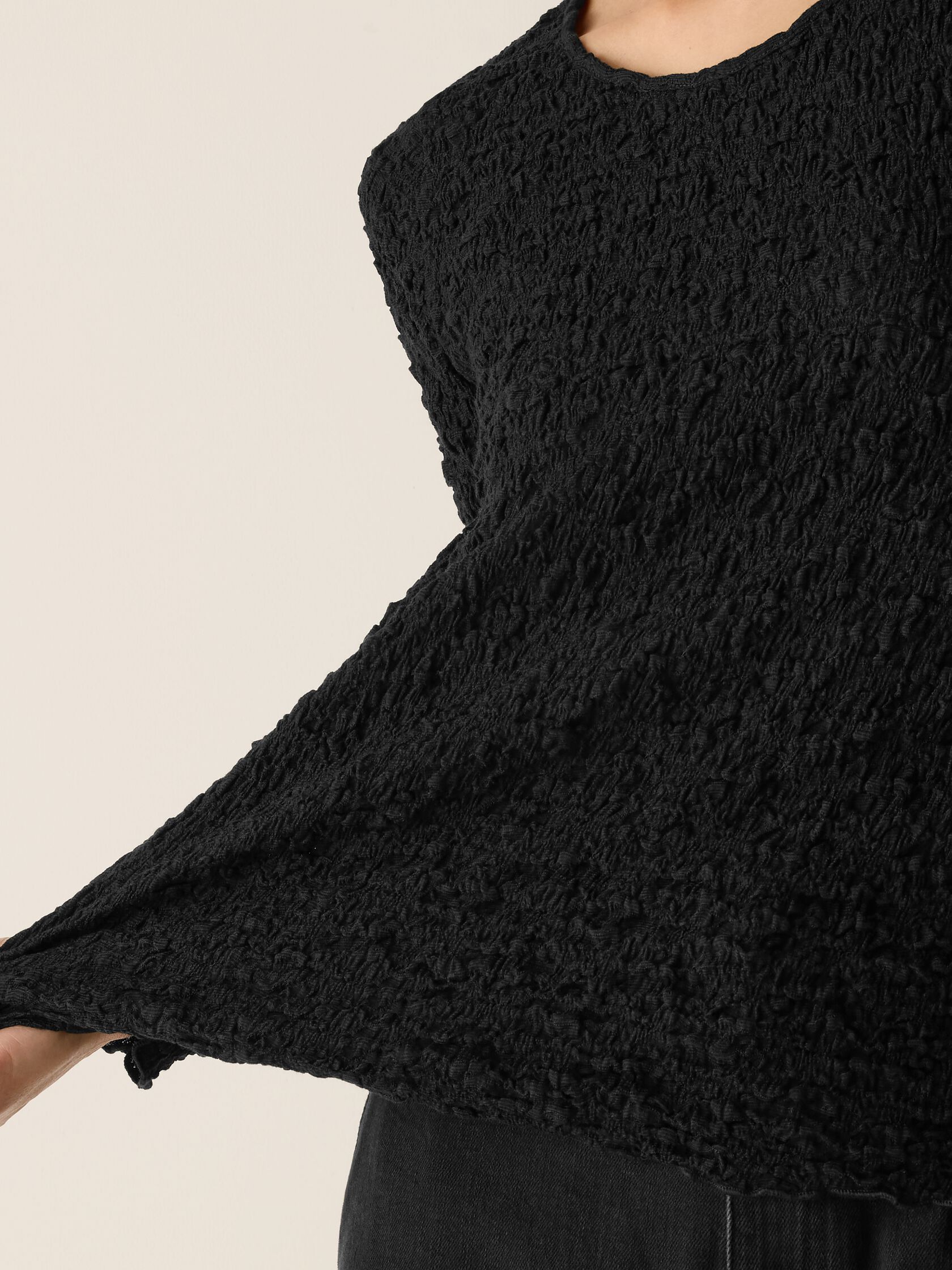 Bubble Jacquard Round Neck Top