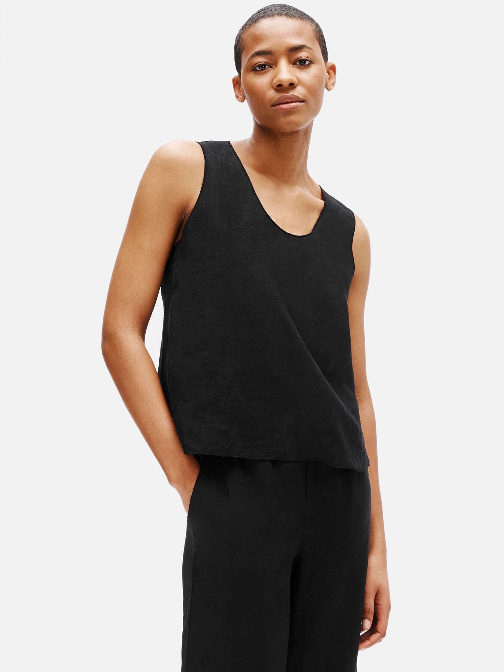 Organic Handkerchief Linen Rounded V-Neck Shell