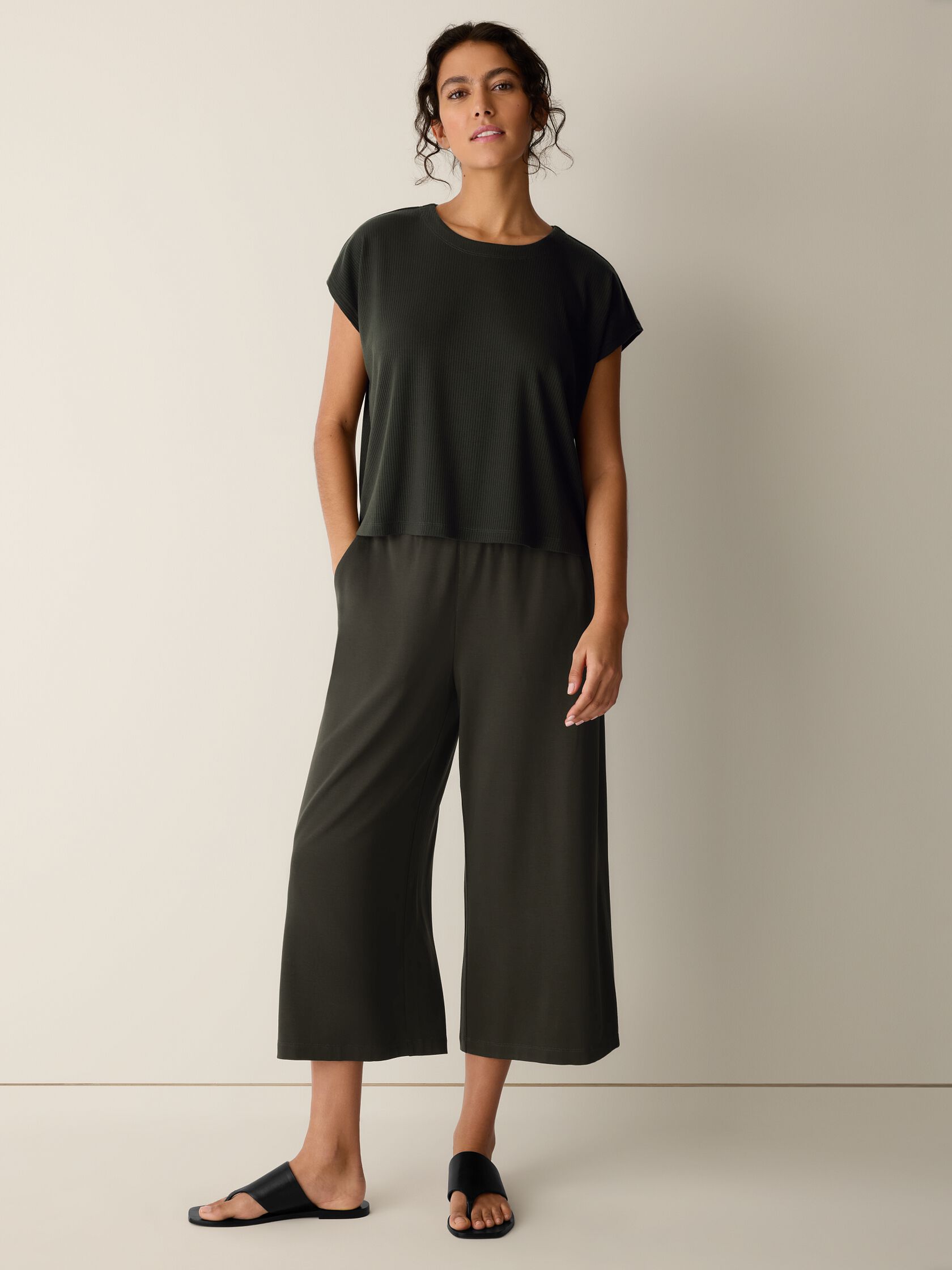 Ribbed Knit Crew Neck Top