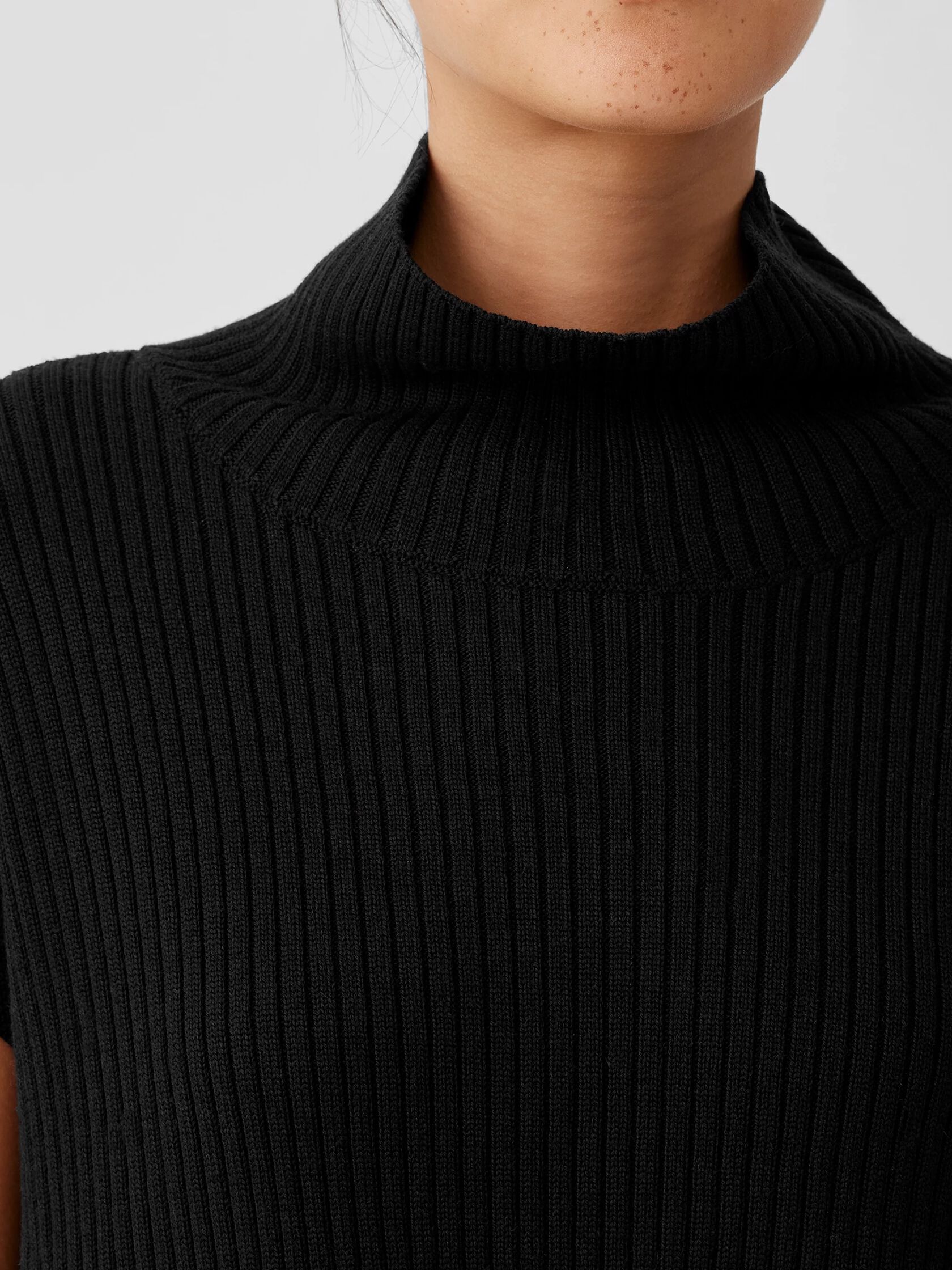 Merino Turtleneck Top in Regenerative Wool