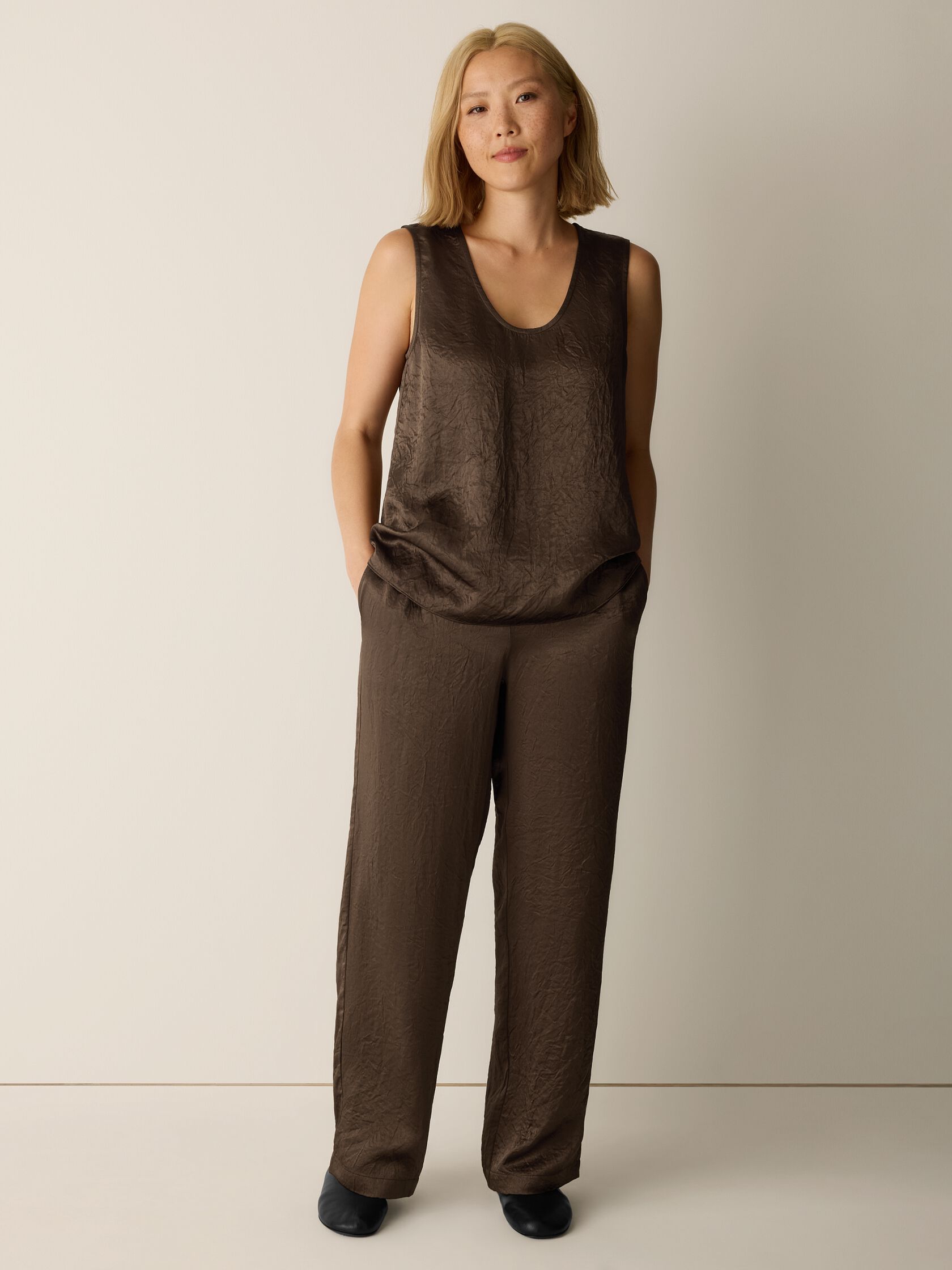 Textured Satin Straight Pant