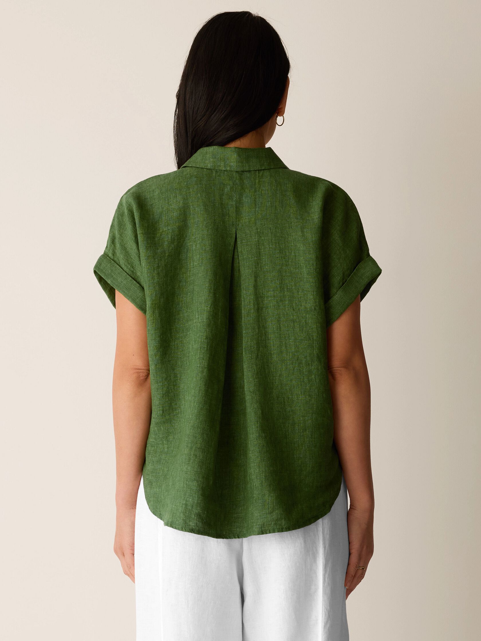 Washed Organic Linen D&eacute;lav&eacute; Notch Collar Top