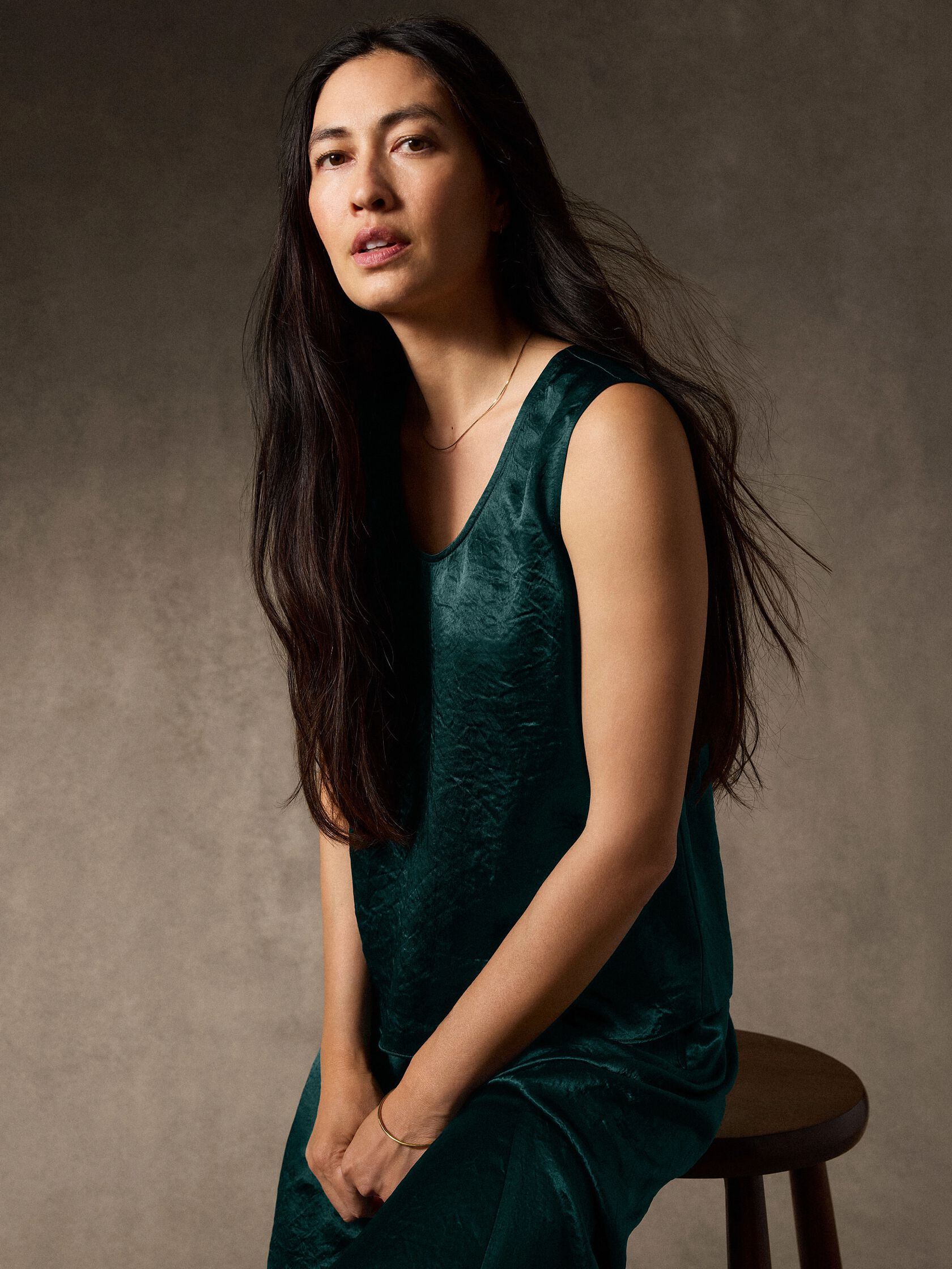 Textured Satin Curved V-Neck Tank