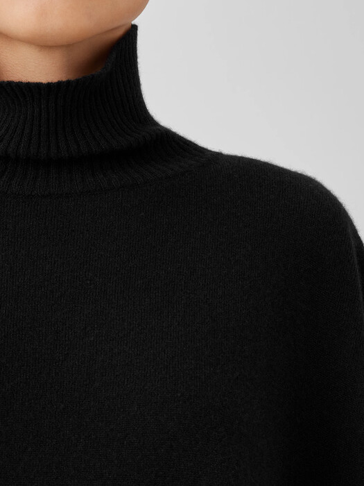 Italian Cashmere Turtleneck Poncho
