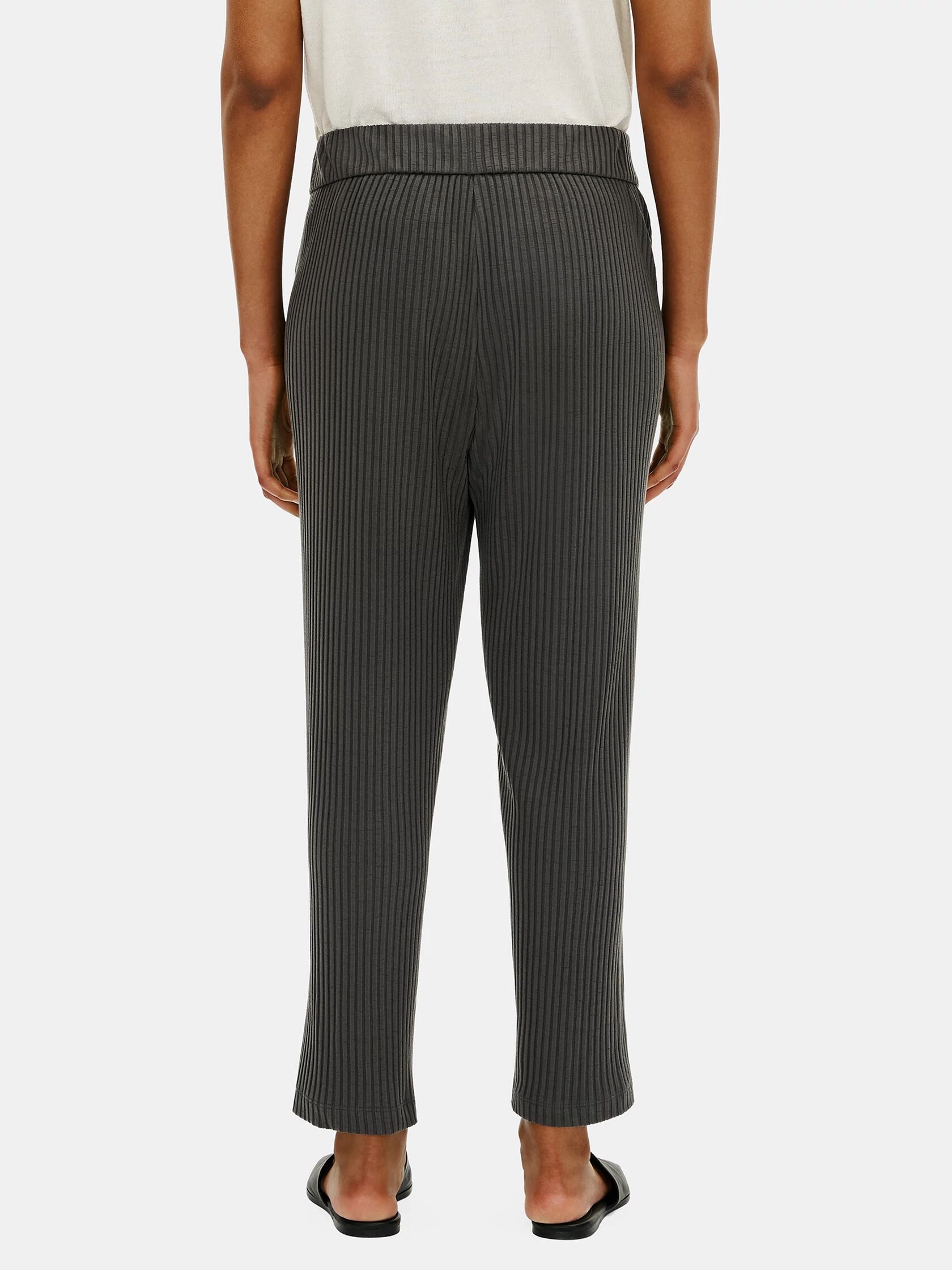 Textured Stretch Rib Tapered Ankle Pant