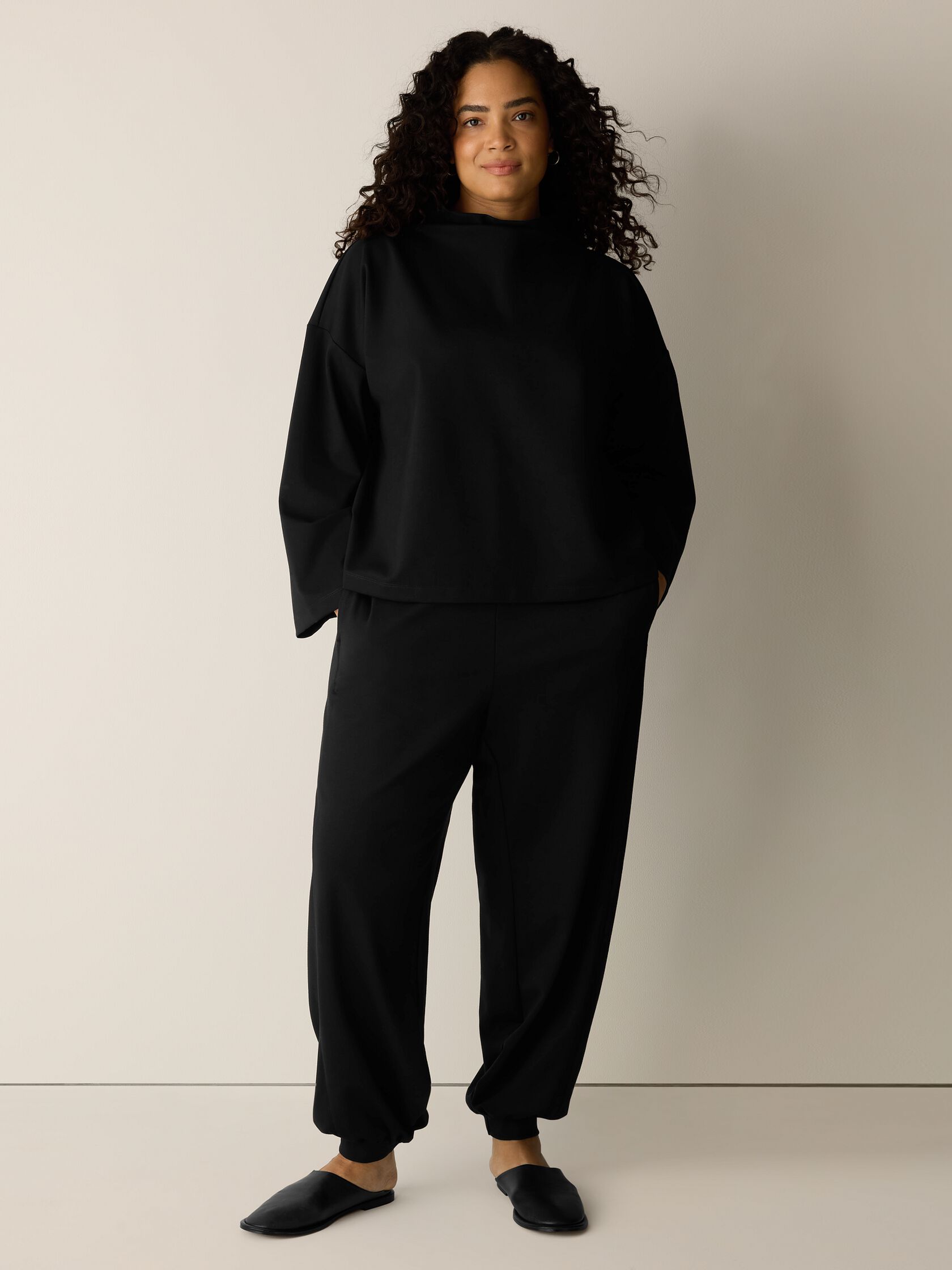 Lightweight Ponte Lantern Jogger Pant