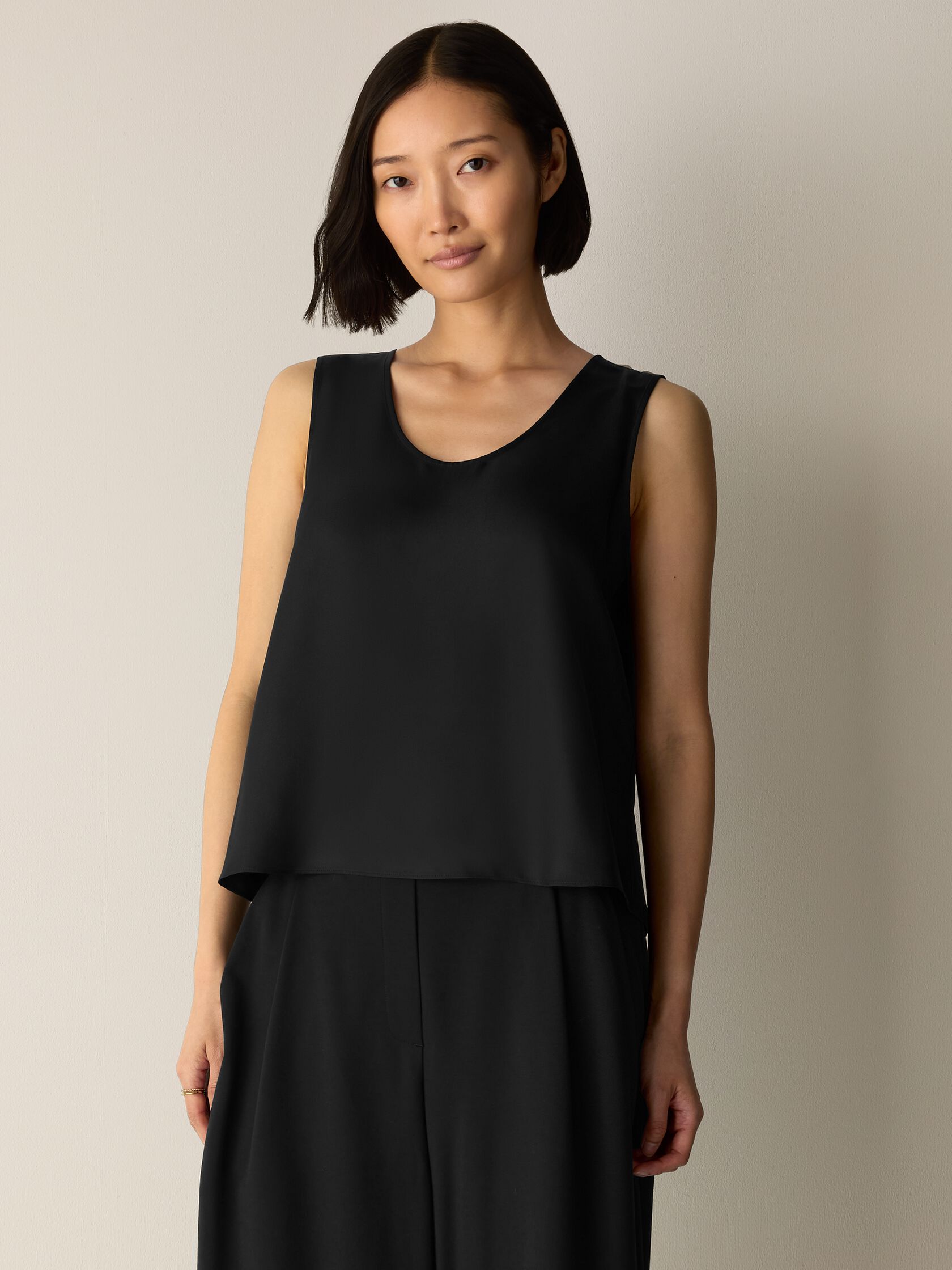 Silk Twill Curved V-Neck Tank