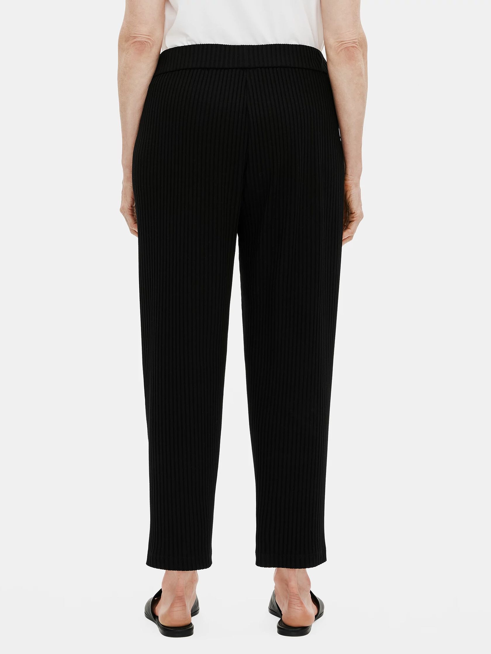Textured Stretch Rib Tapered Ankle Pant