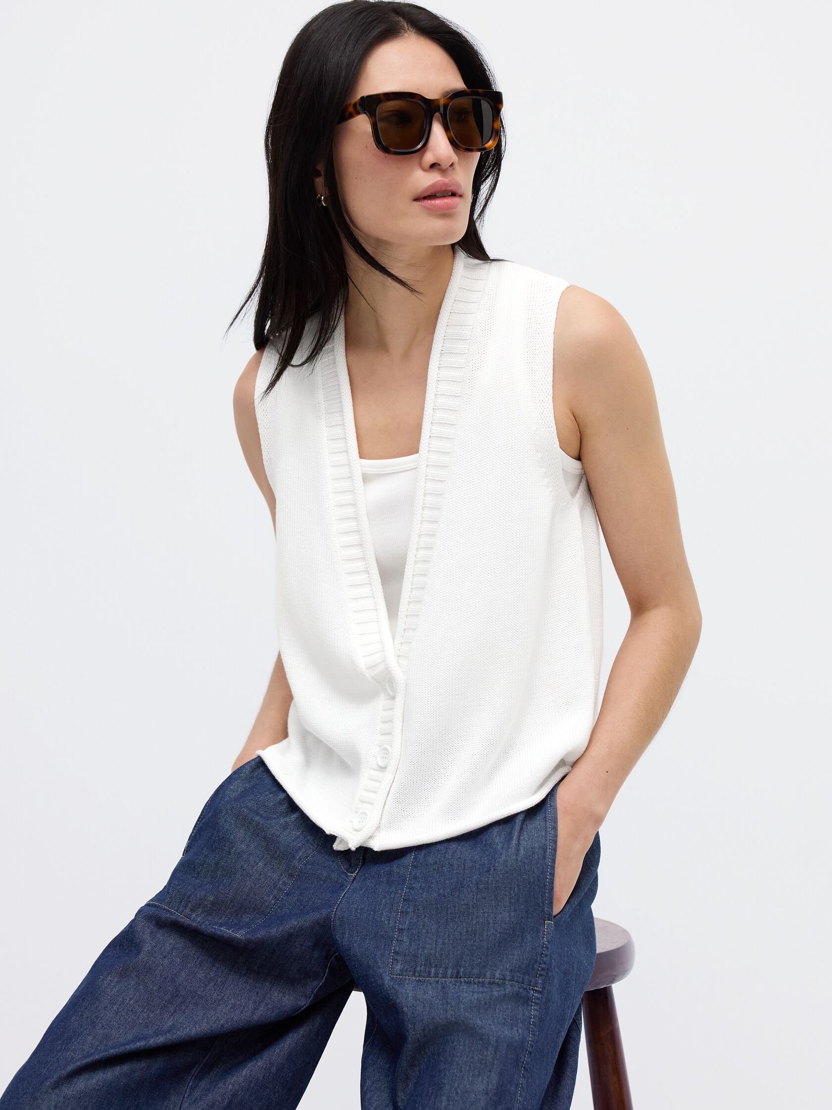 Peruvian Cotton Blend V-Neck Vest