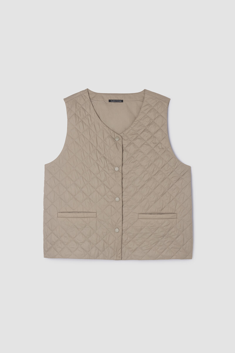 Eggshell Recycled Nylon Quilted V-Neck Vest Eggshell Recycled Nylon Quilted V-Neck Vest