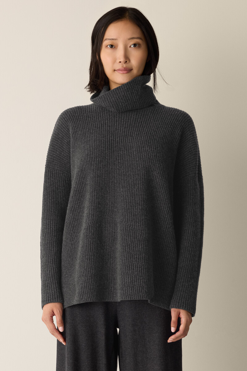 Recycled Wool Cashmere Turtleneck Top Recycled Wool Cashmere Turtleneck Top