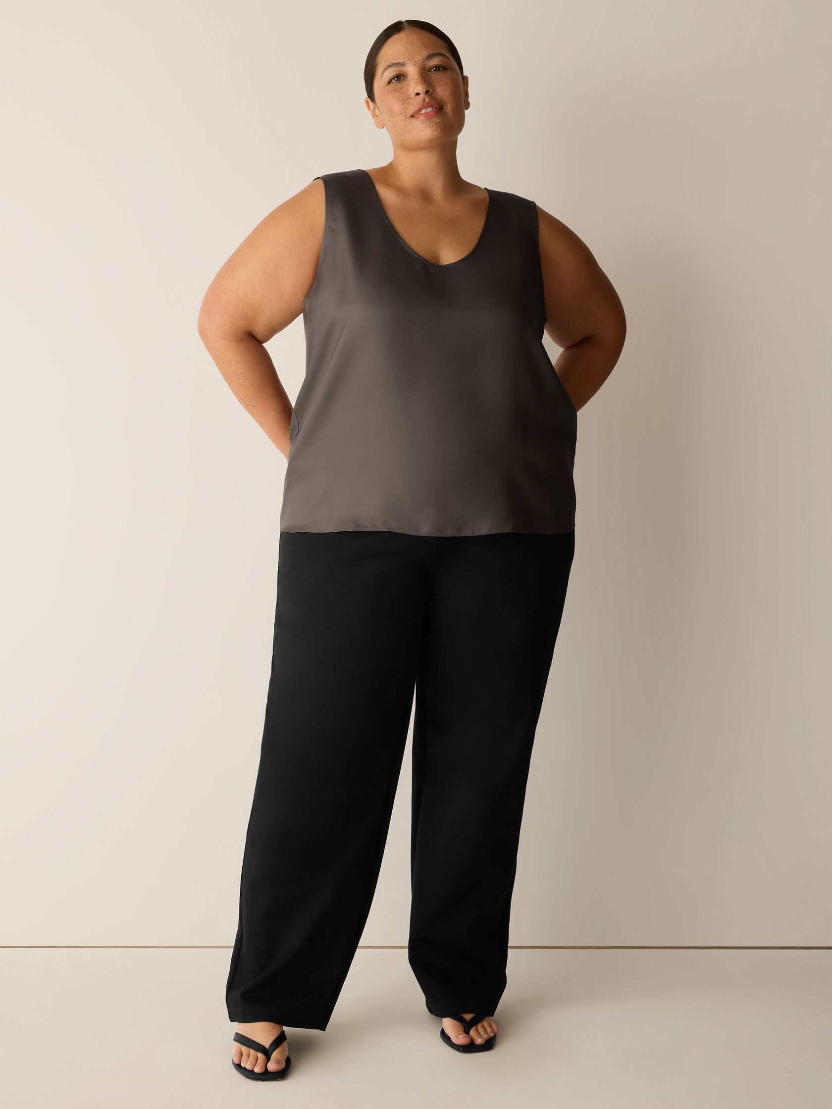 Silk Twill Curved V-Neck Tank