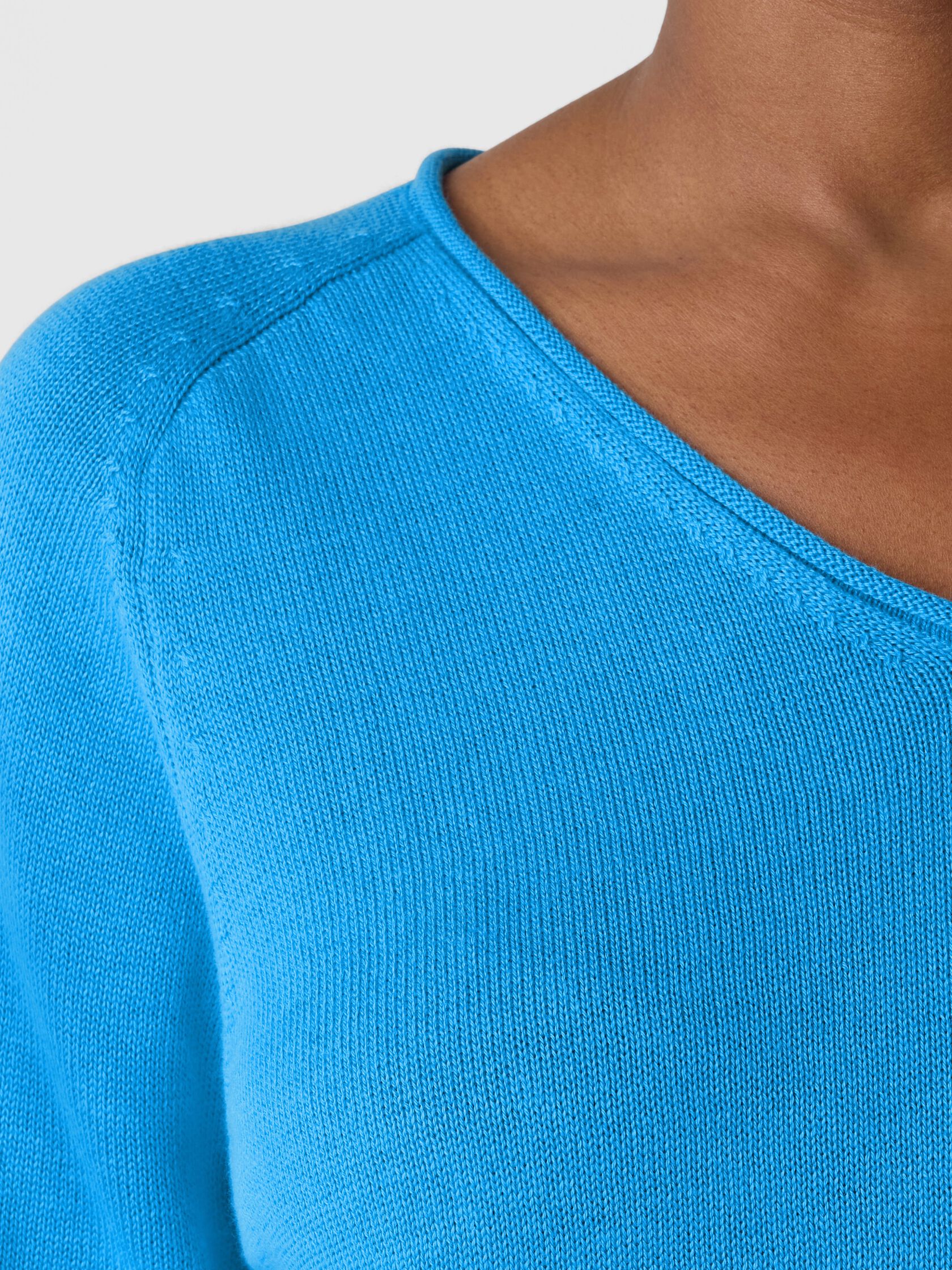 Peruvian Cotton Blend V-Neck Top