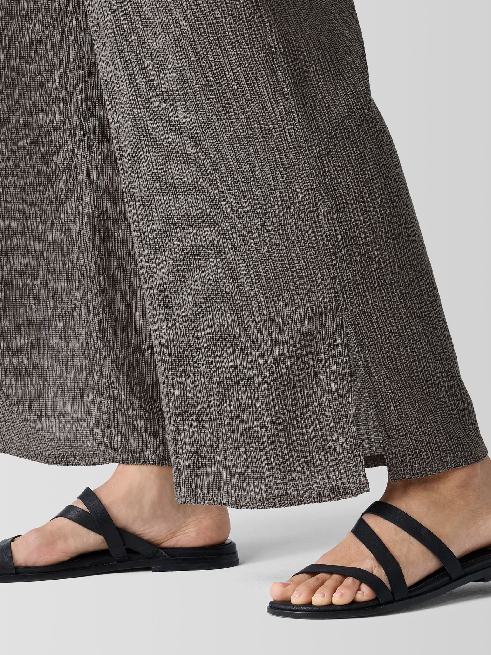 Woven Plissé Wide-Leg Pant
