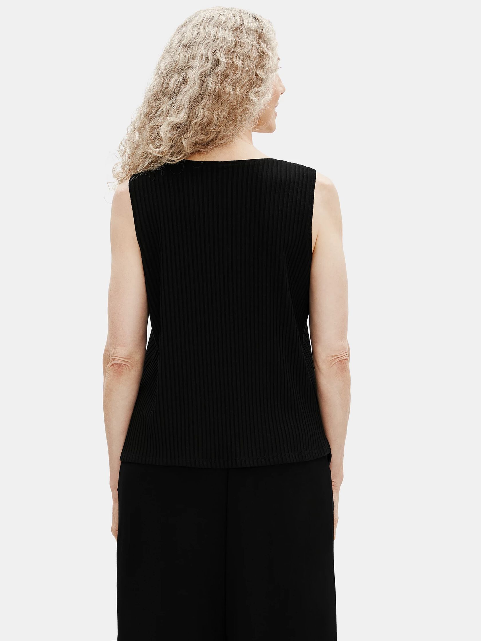 Textured Stretch Rib Scoop Neck Tank