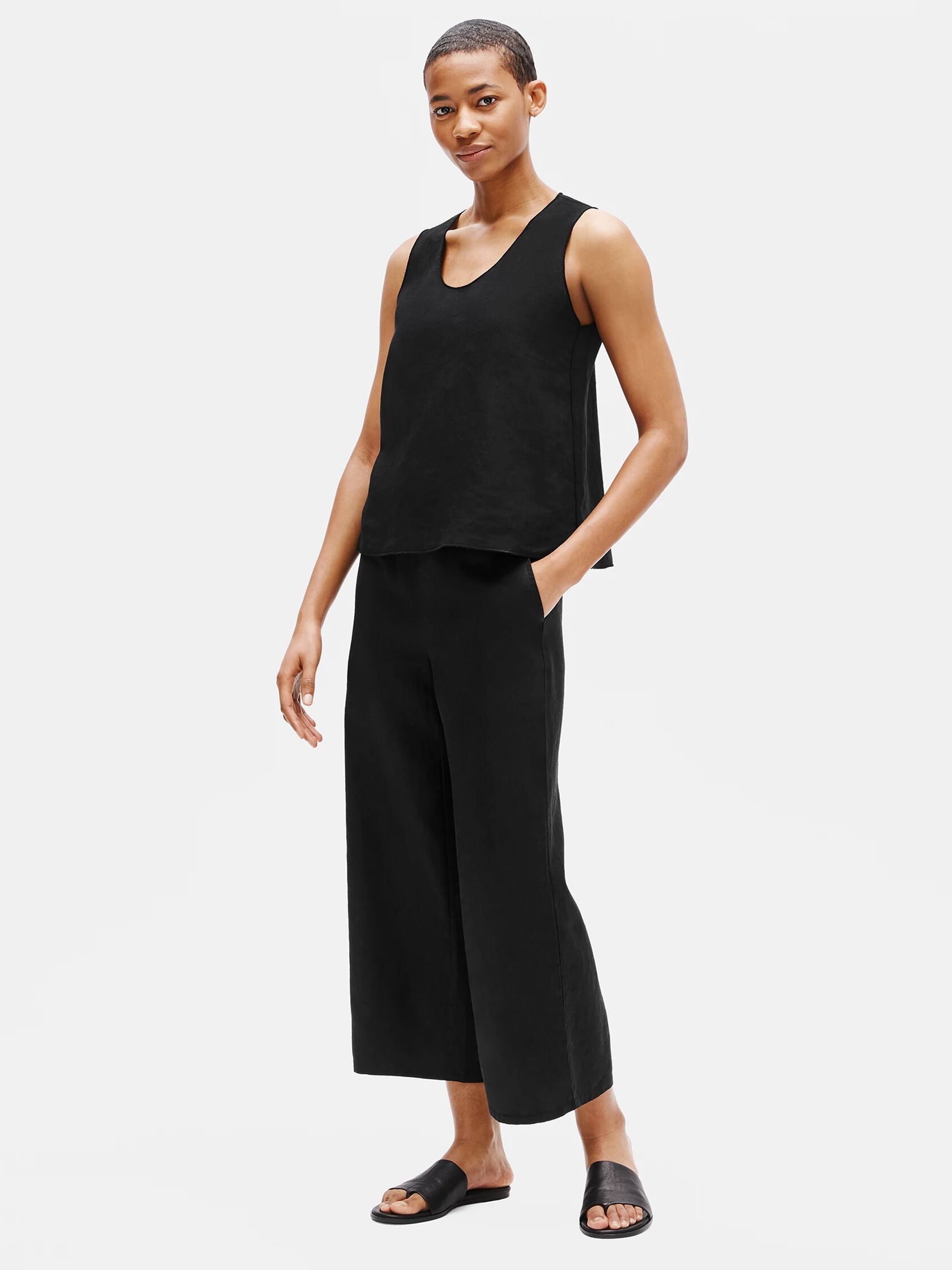 Organic Handkerchief Linen Rounded V-Neck Shell