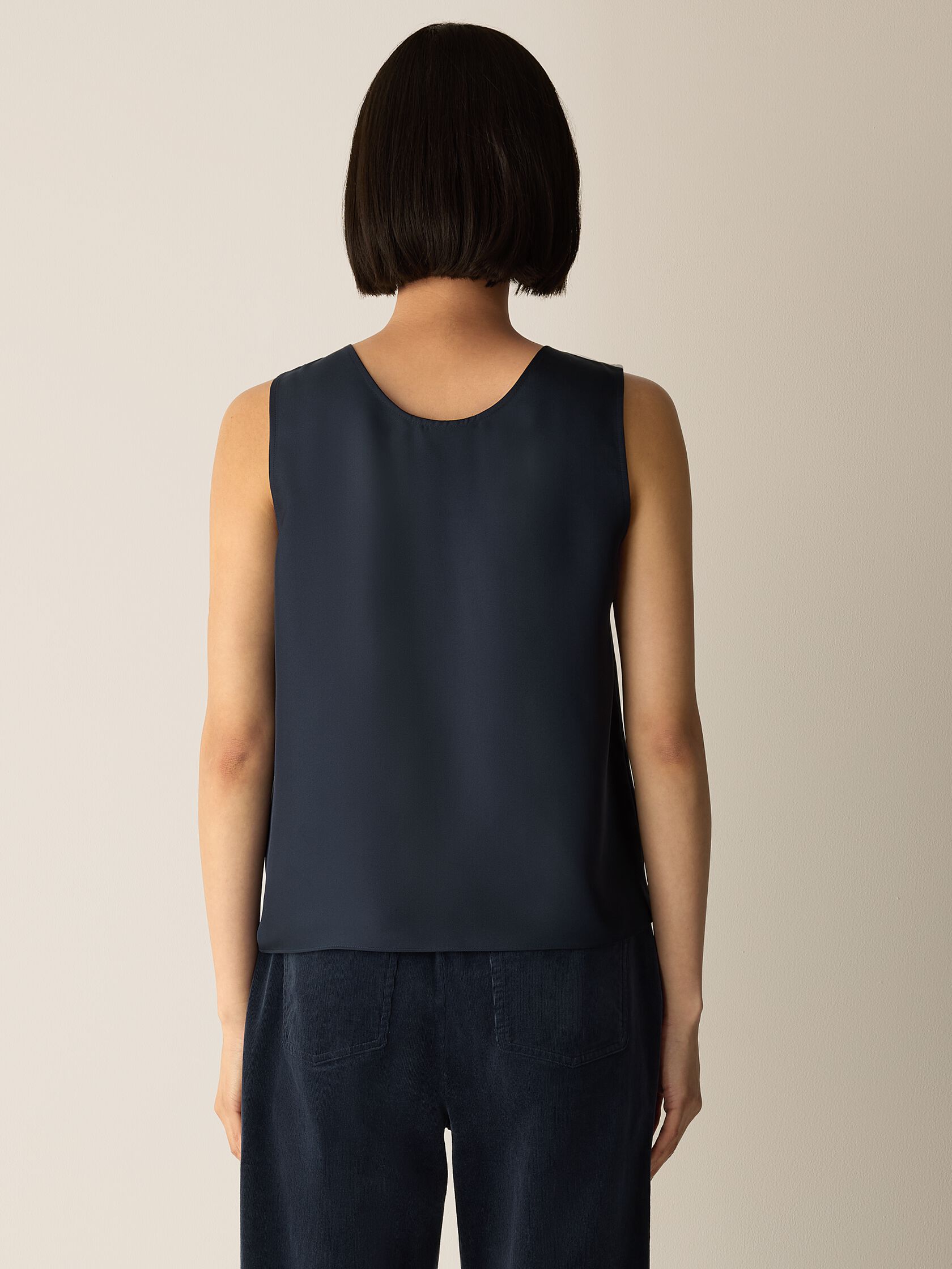 Silk Twill Curved V-Neck Tank