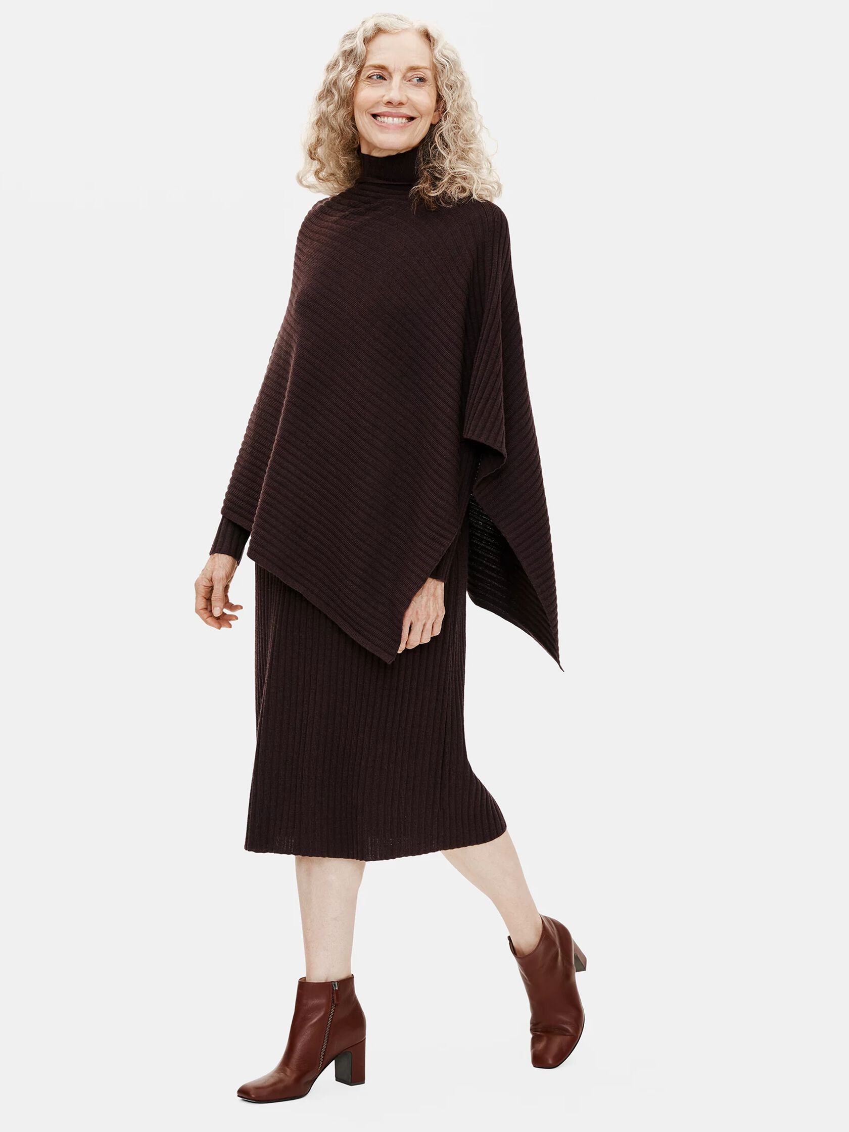 Merino Poncho in Regenerative Wool