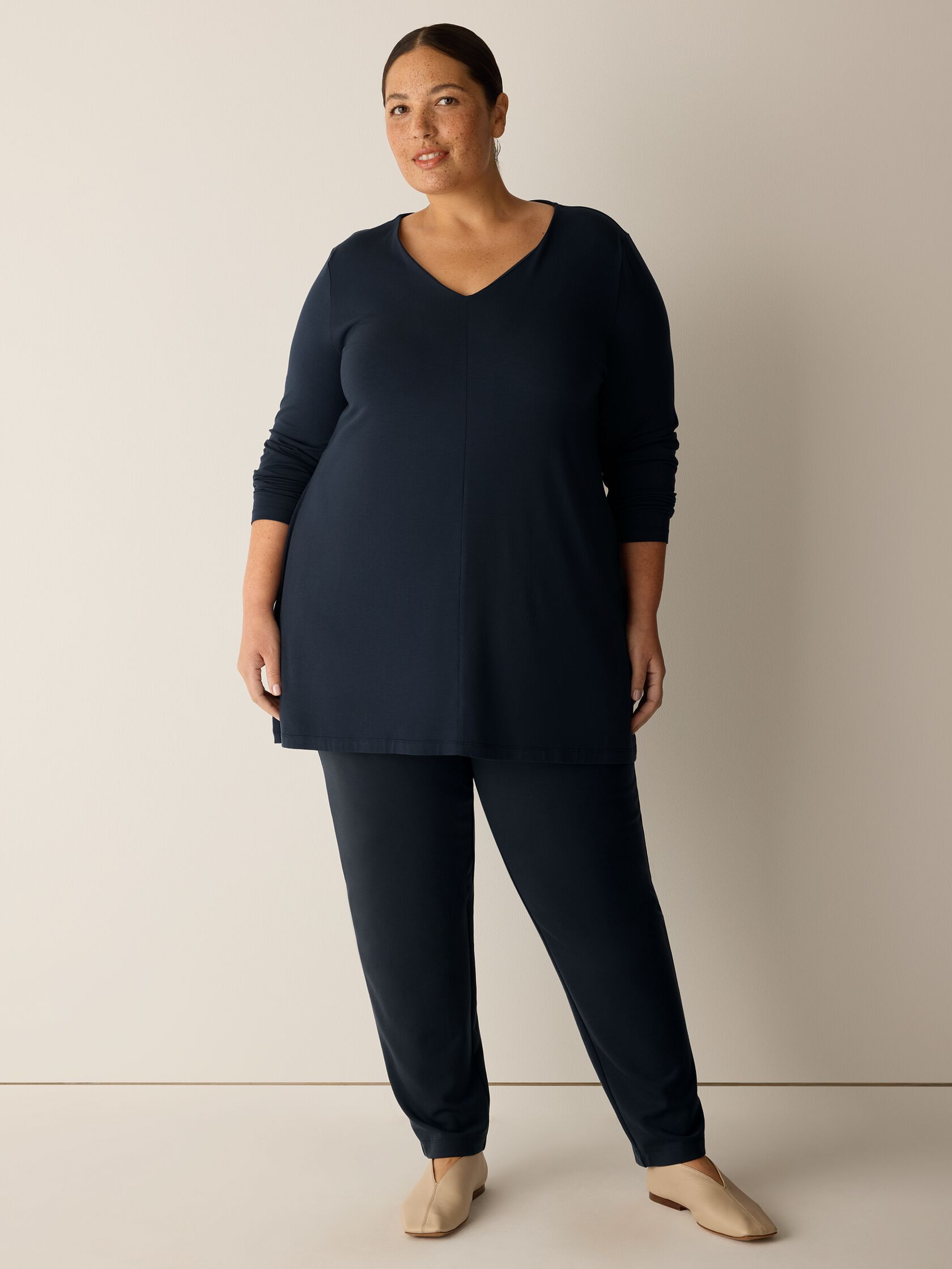 Fine Stretch Jersey Knit V-Neck Long Top