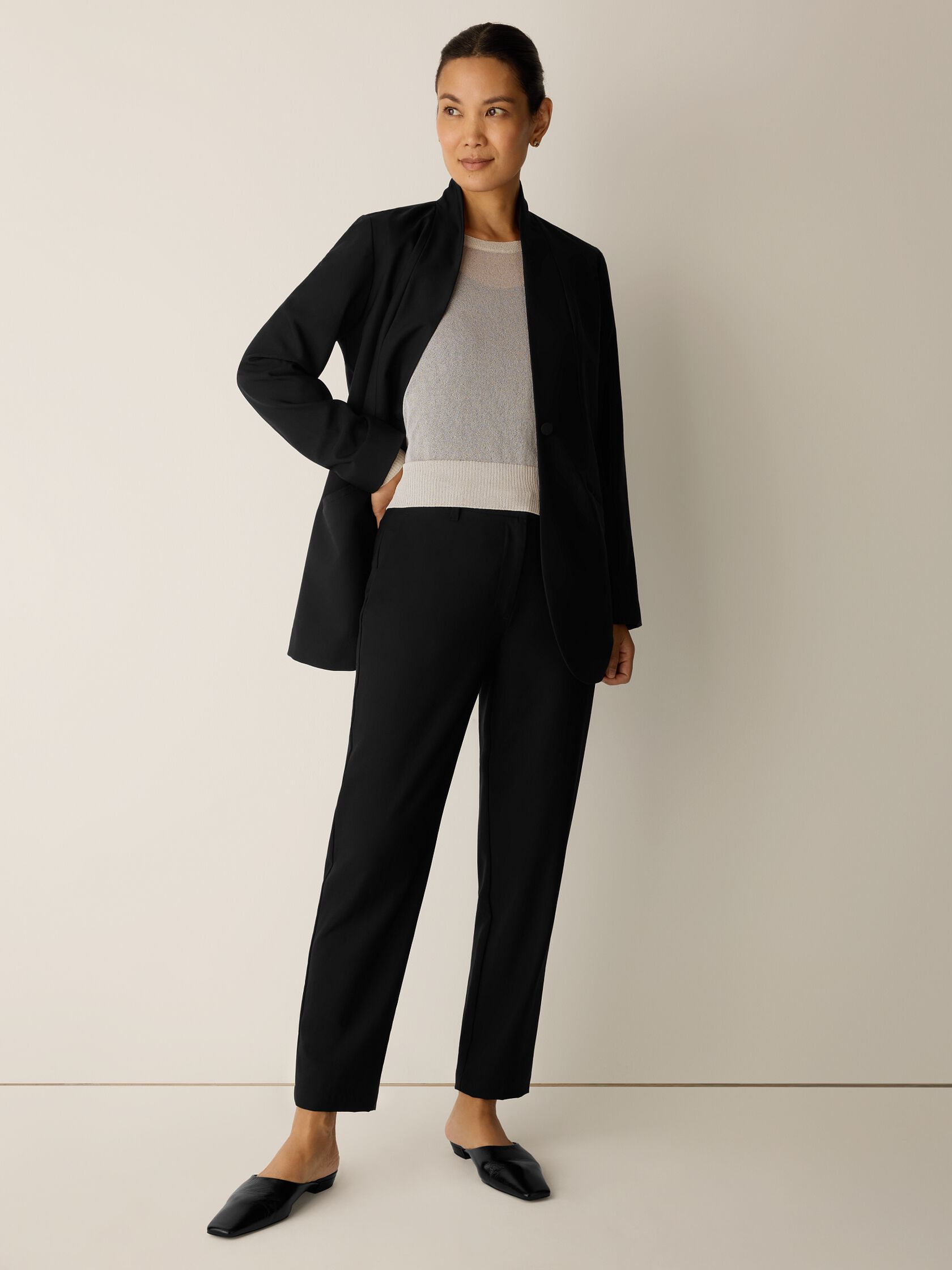 Seasonless Wool Tapered Trouser Pant