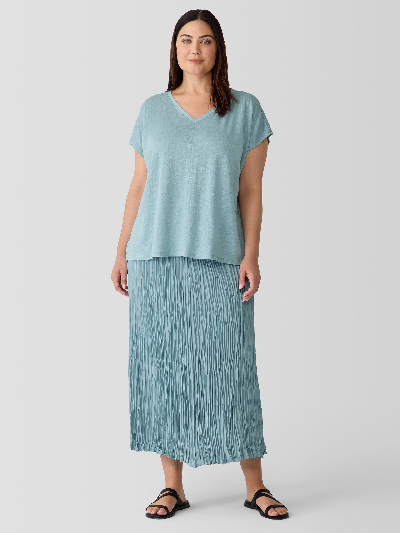 Organic Linen Jersey V-Neck Tee