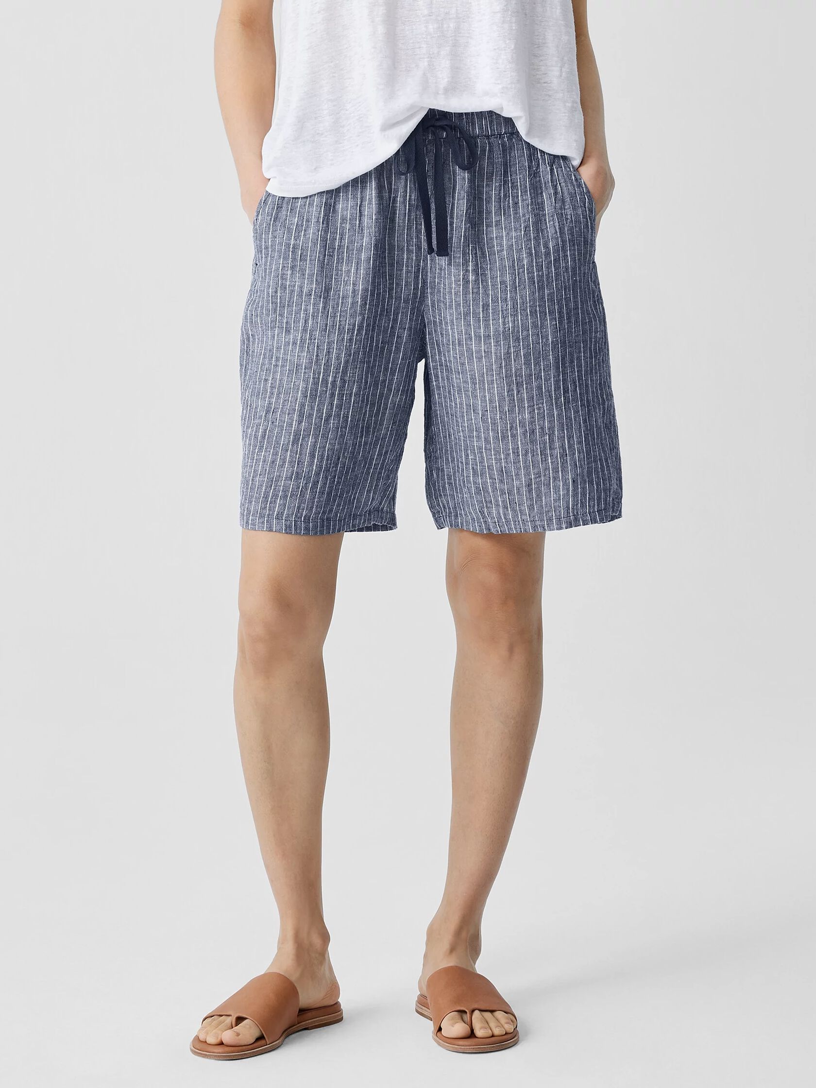 Puckered Organic Linen Shorts